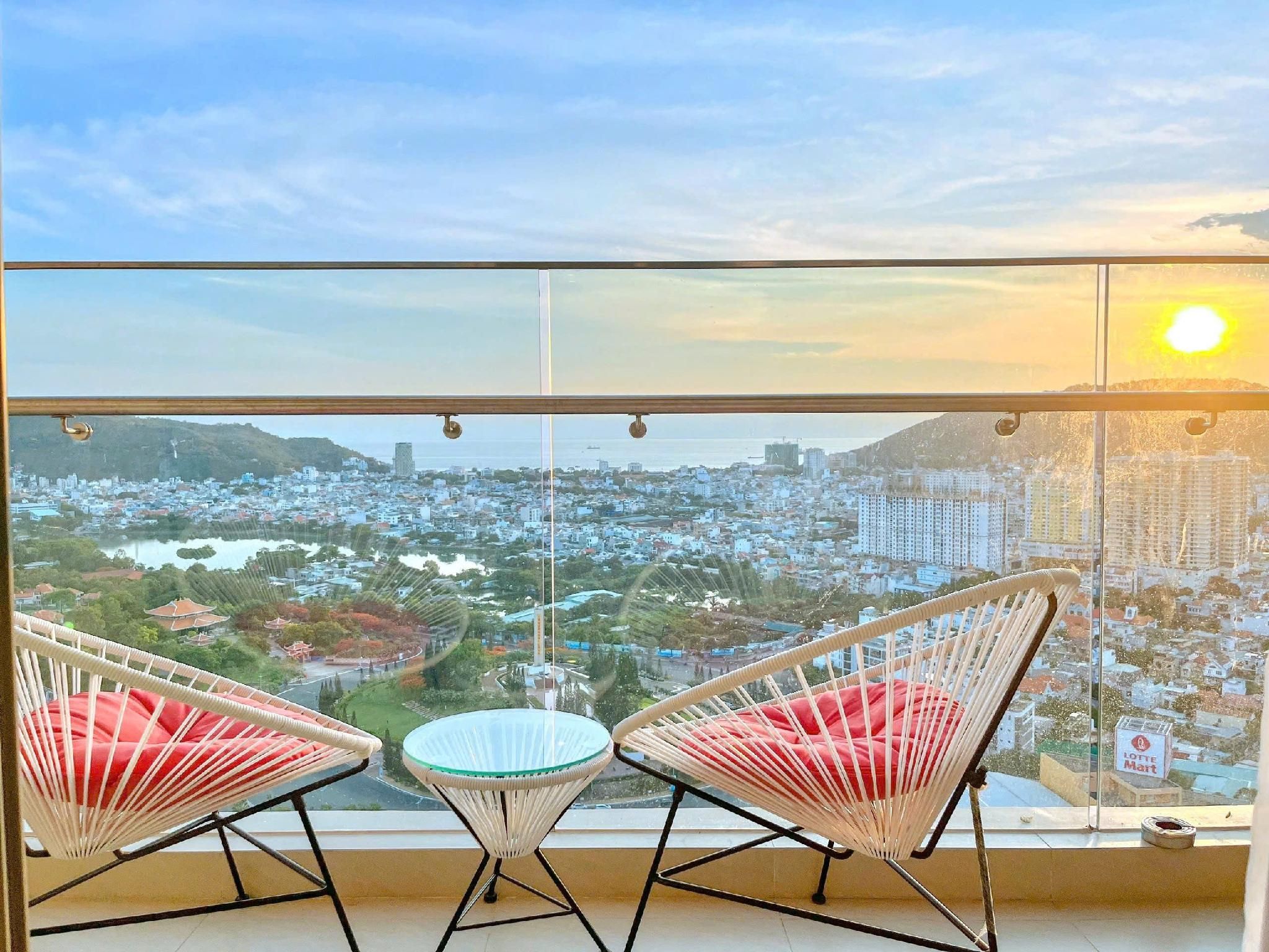 2-Bedroom Apartment