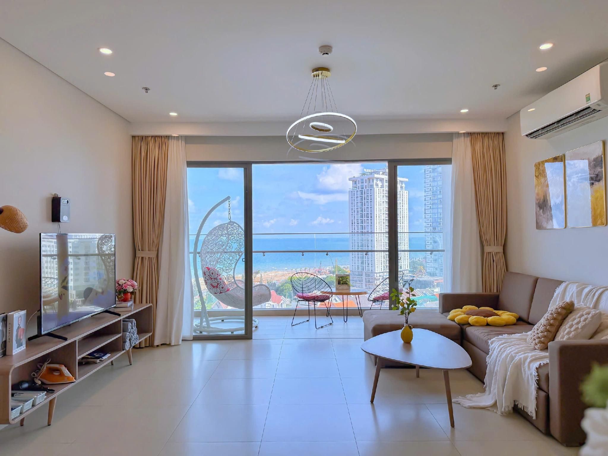 Three-Bedroom Deluxe Apartment