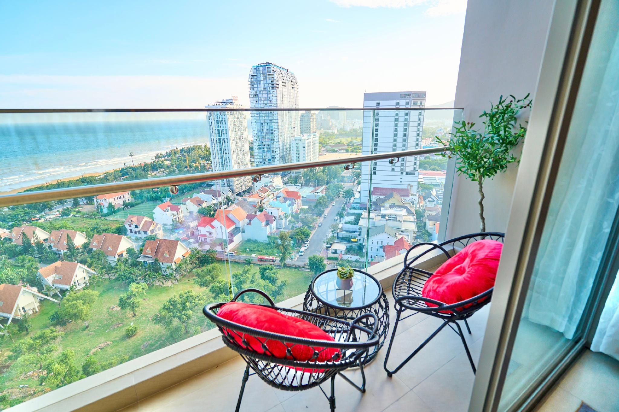 Three-Bedroom Ocean View Apartment