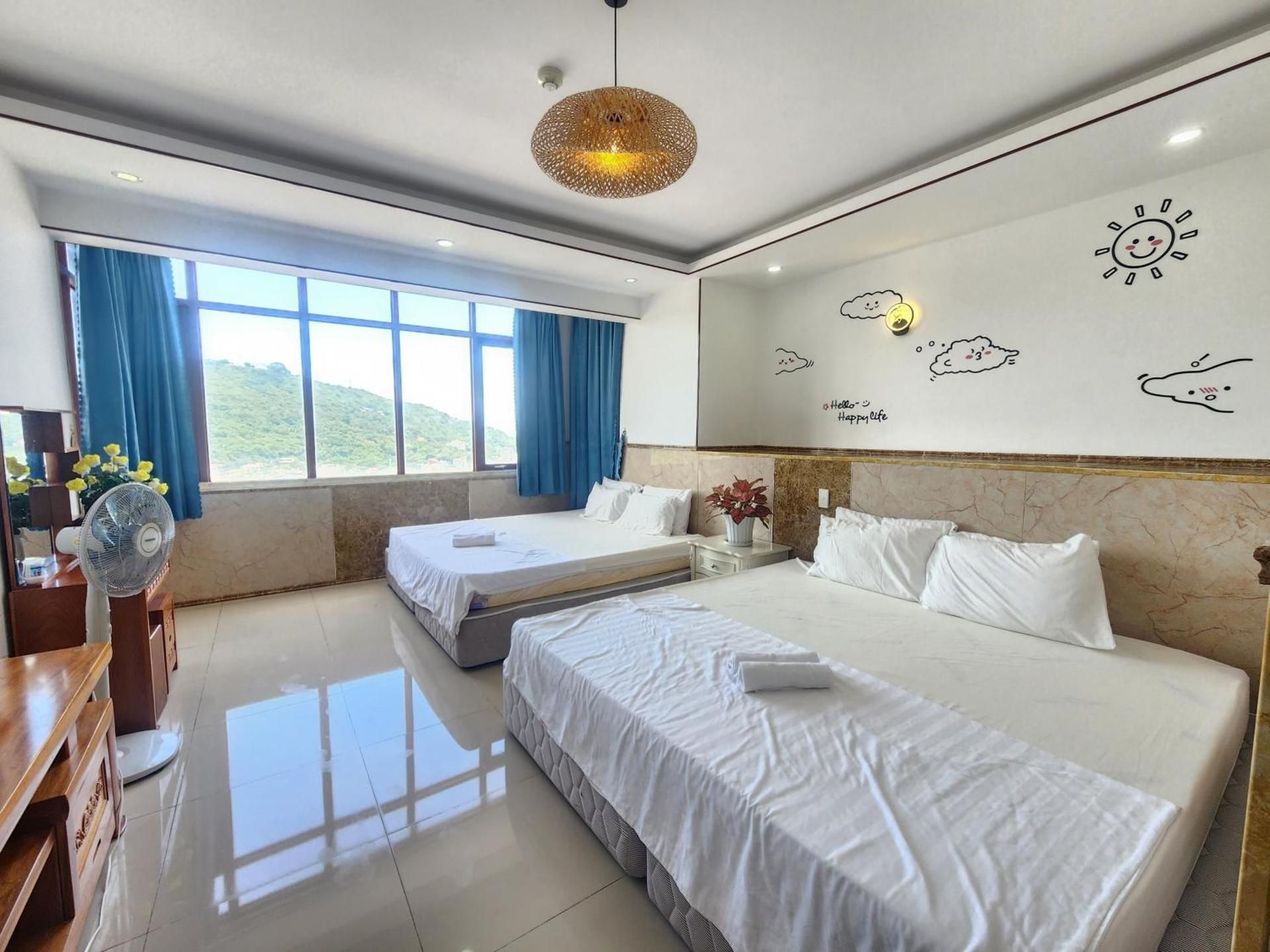 Queen Room