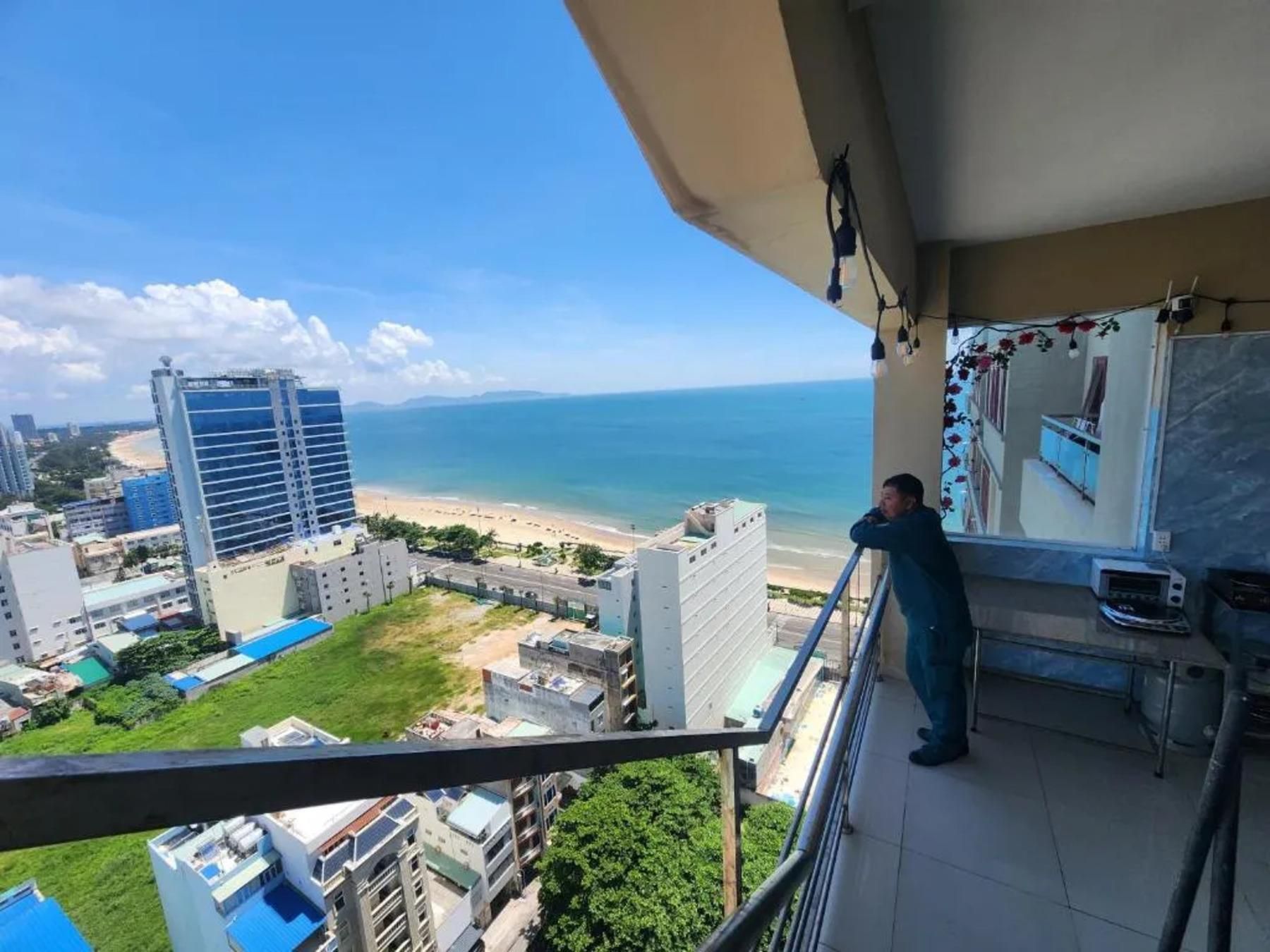 Apartment - 3 Bedrooms