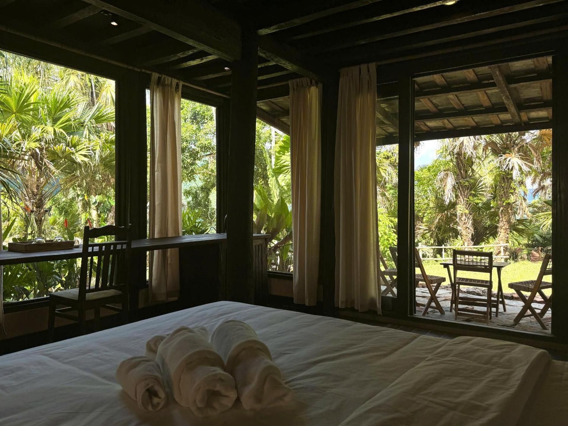 Co Retreat Da Bac Twin Room with Balcony