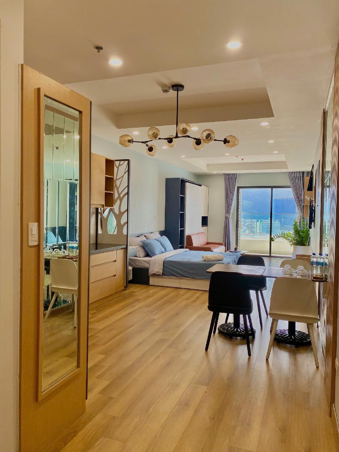 Studio Apartment