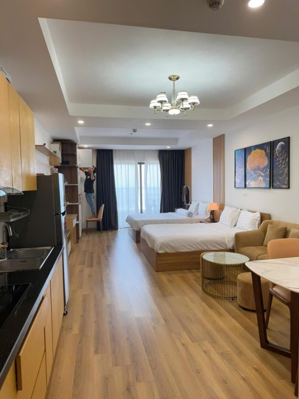 One-Bedroom Apartment