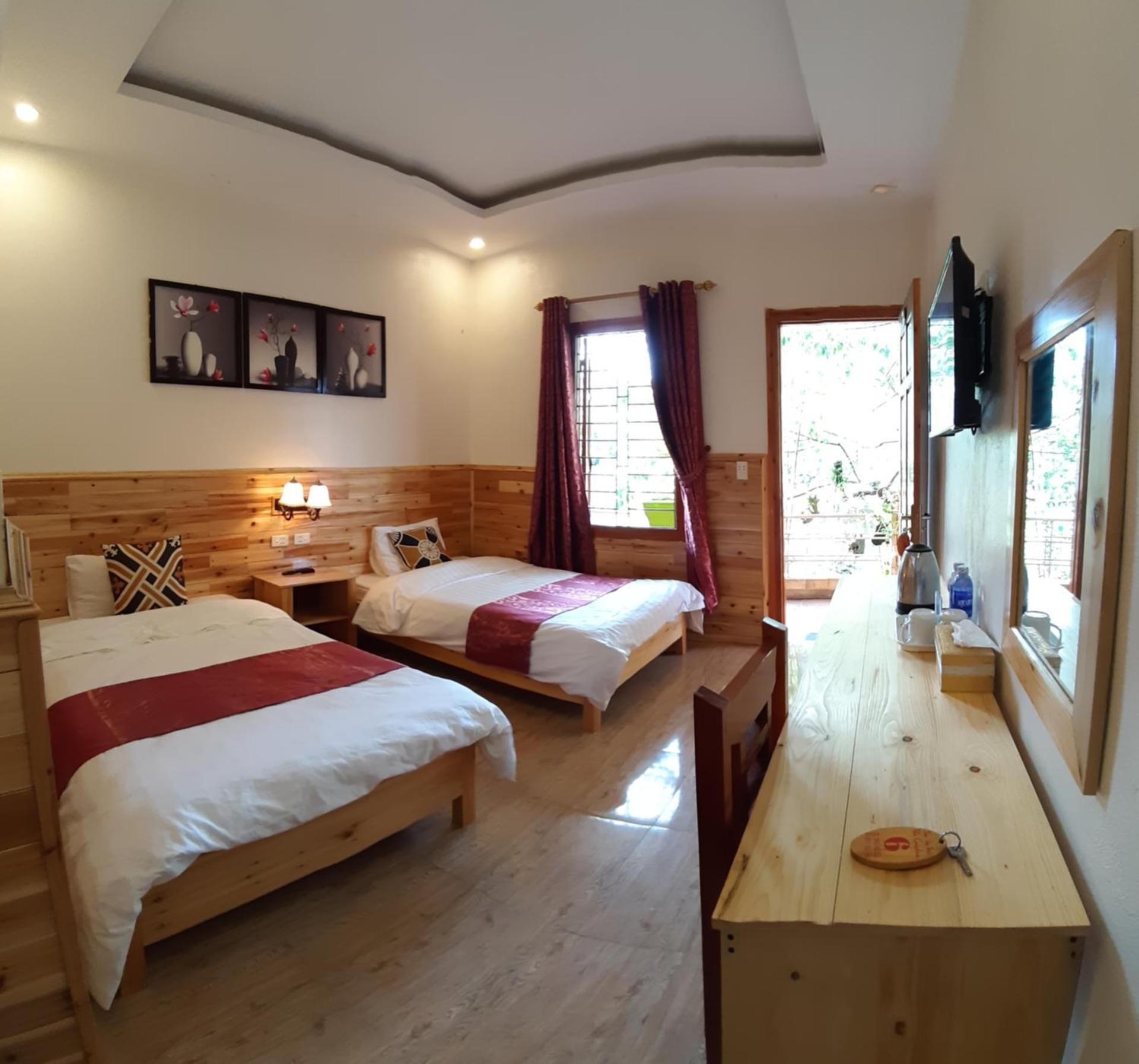 Twin Room B