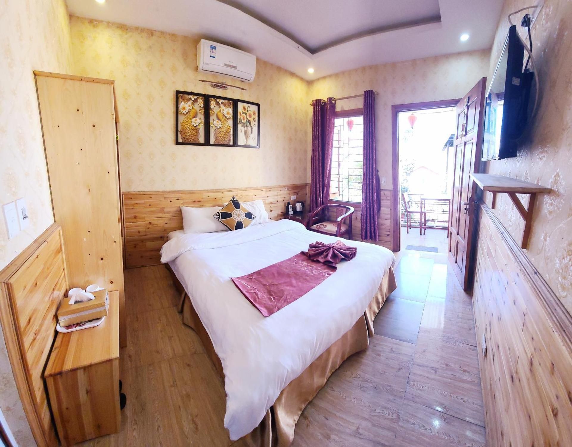 Deluxe Double Room with Balcony