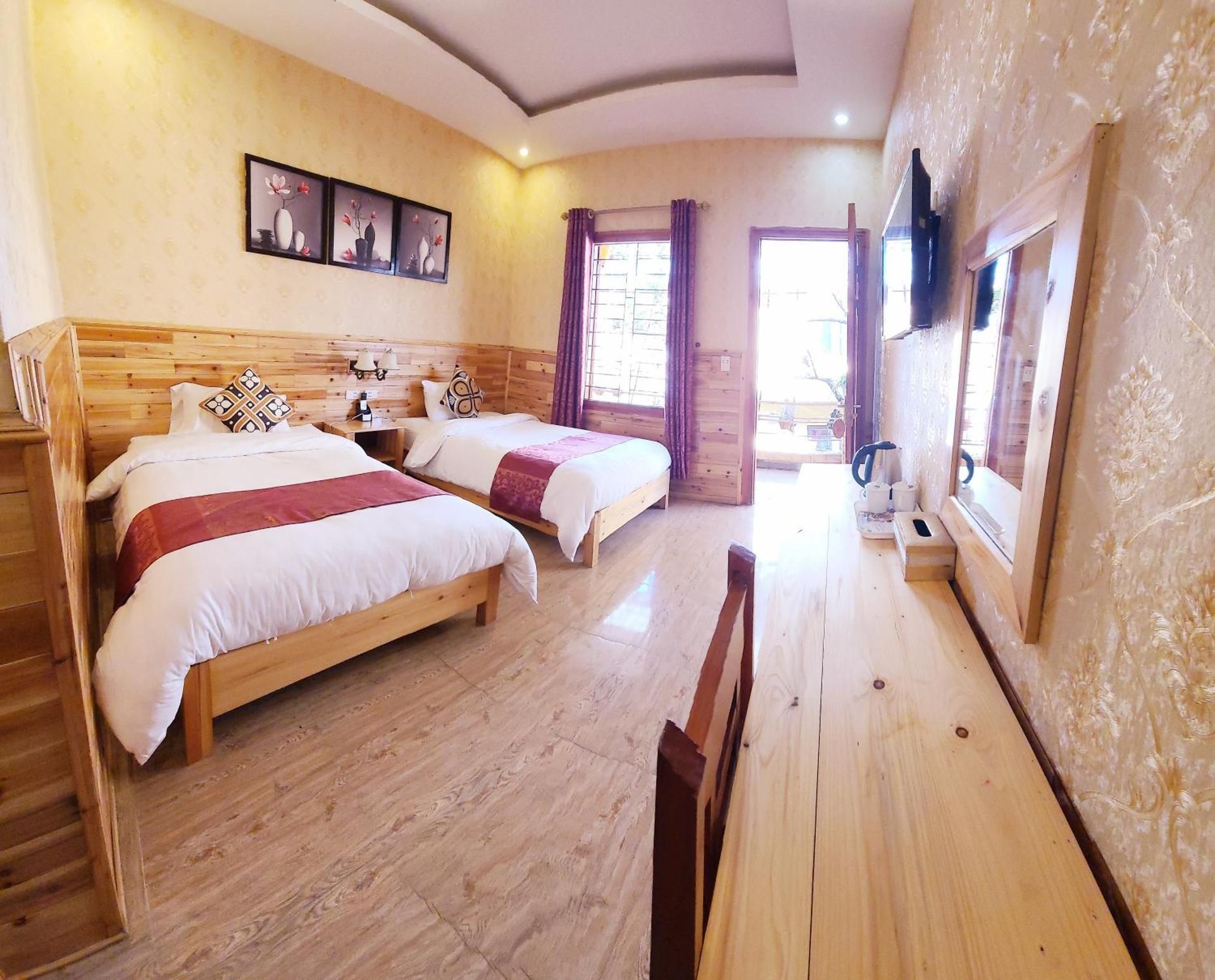 Twin Room B