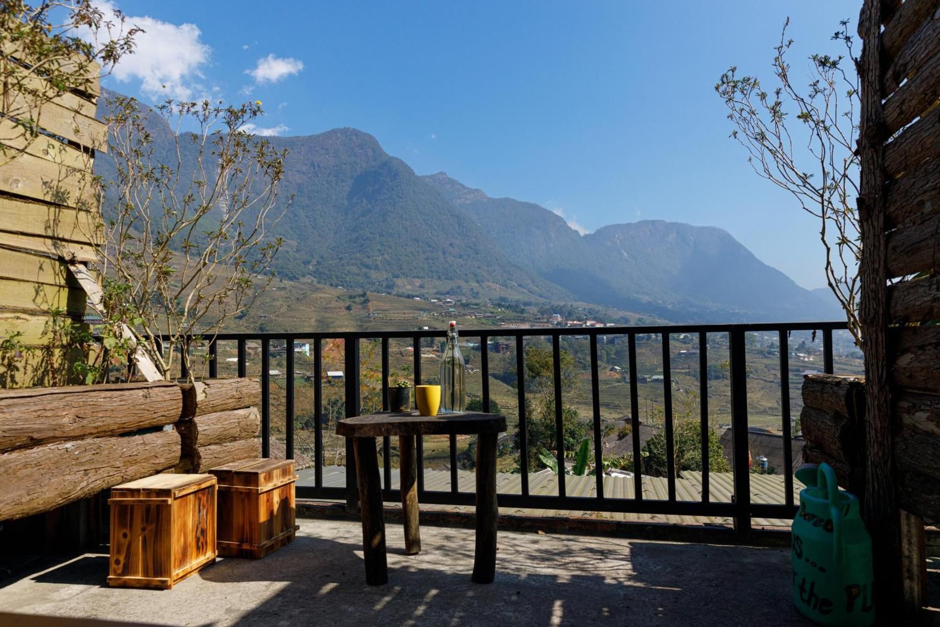 Triple Room with Mountain View