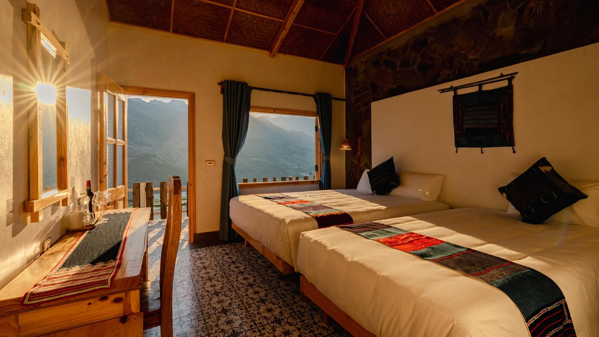 Family Room with Mountain View