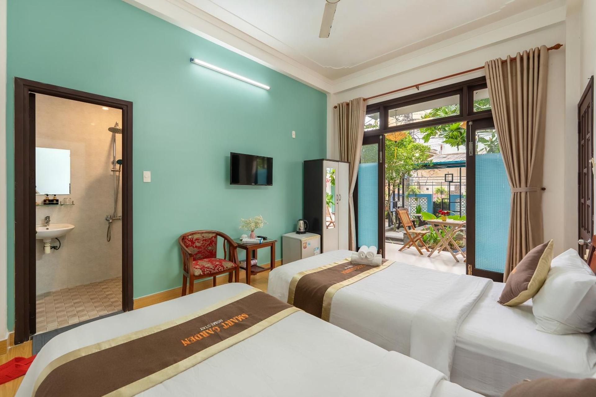 Smart Garden Homestay Double or Twin Room with Garden View