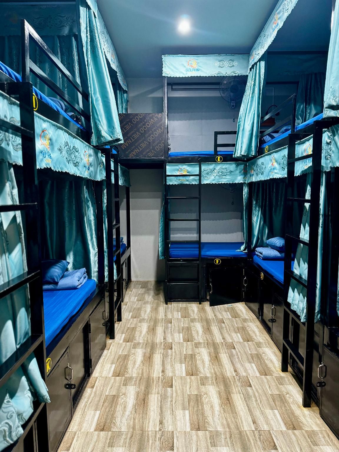 Dolphins Hostel - Riverside Hoi An Bunk Bed in Female Dormitory Room