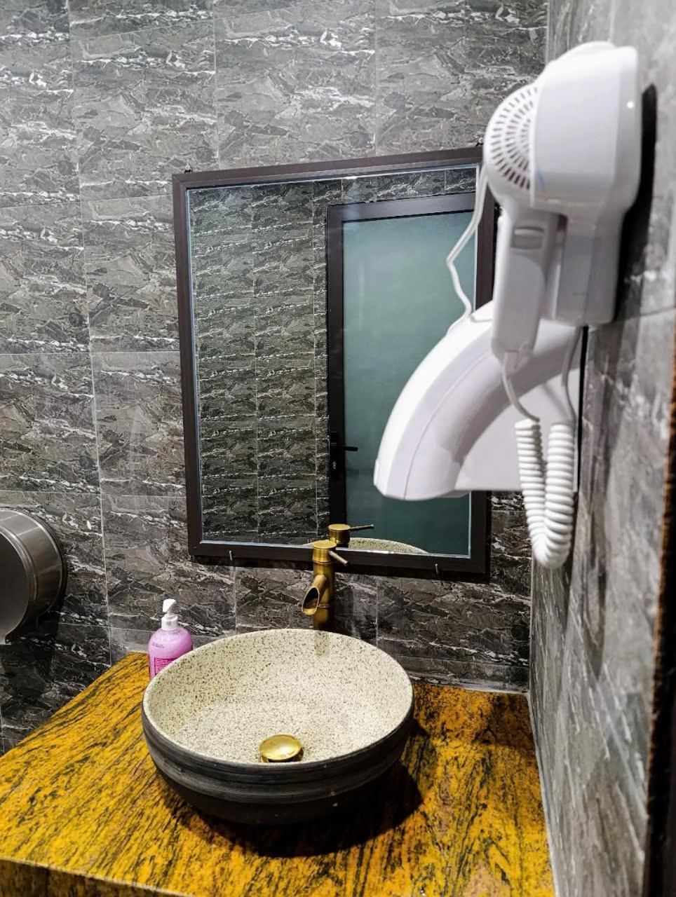 Twin Room with City View