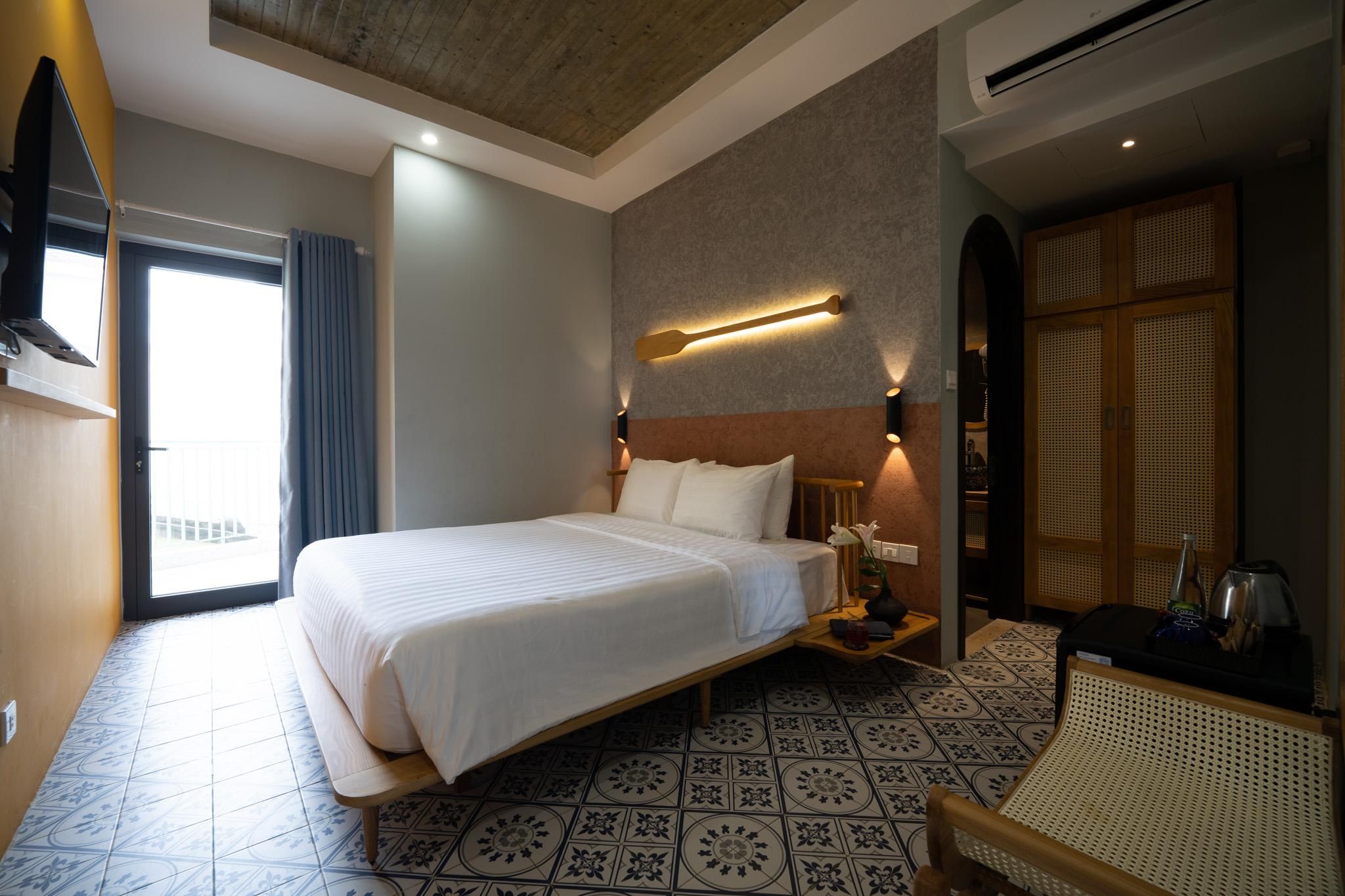 Deluxe Double Room with Balcony