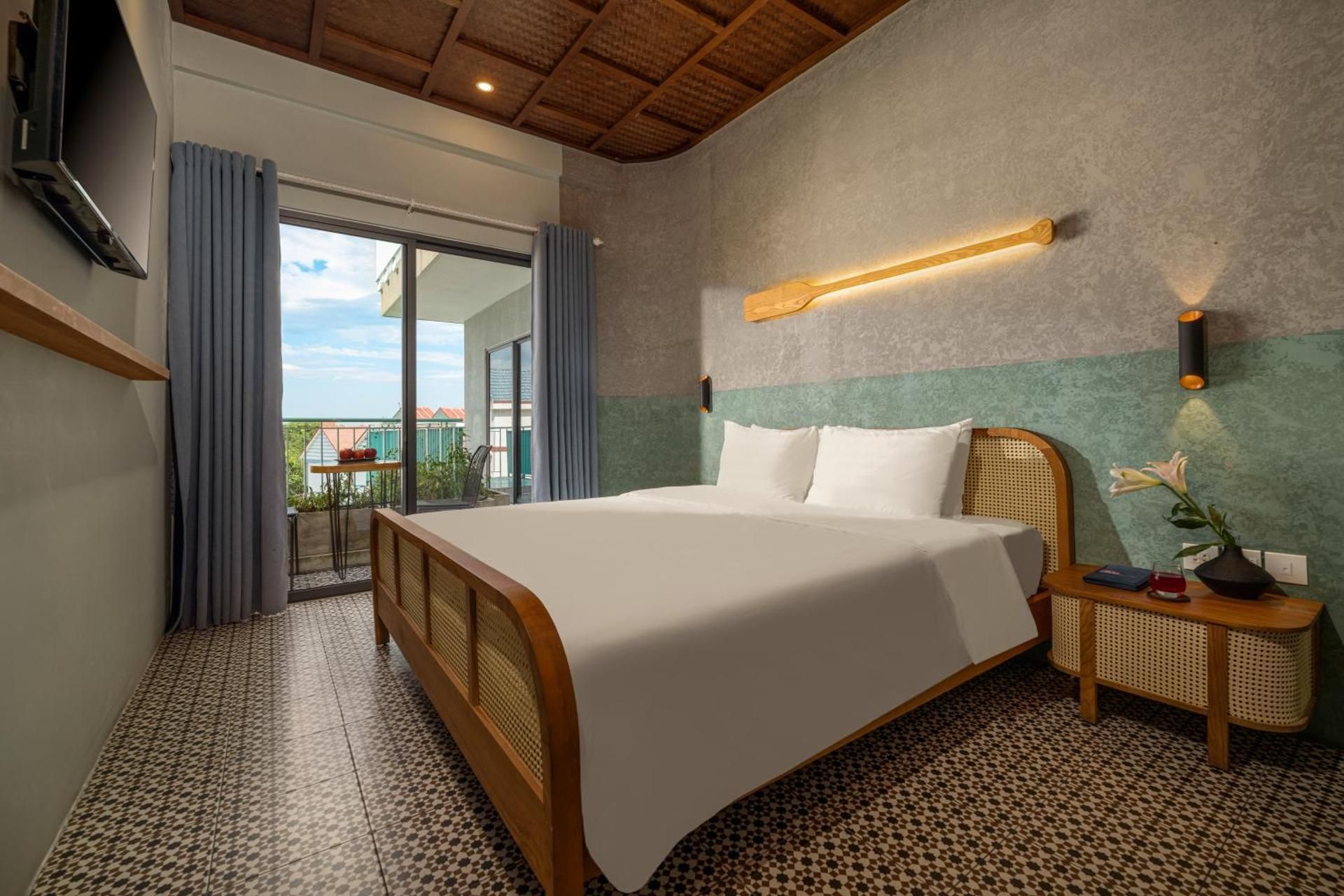 King Room with Pool View