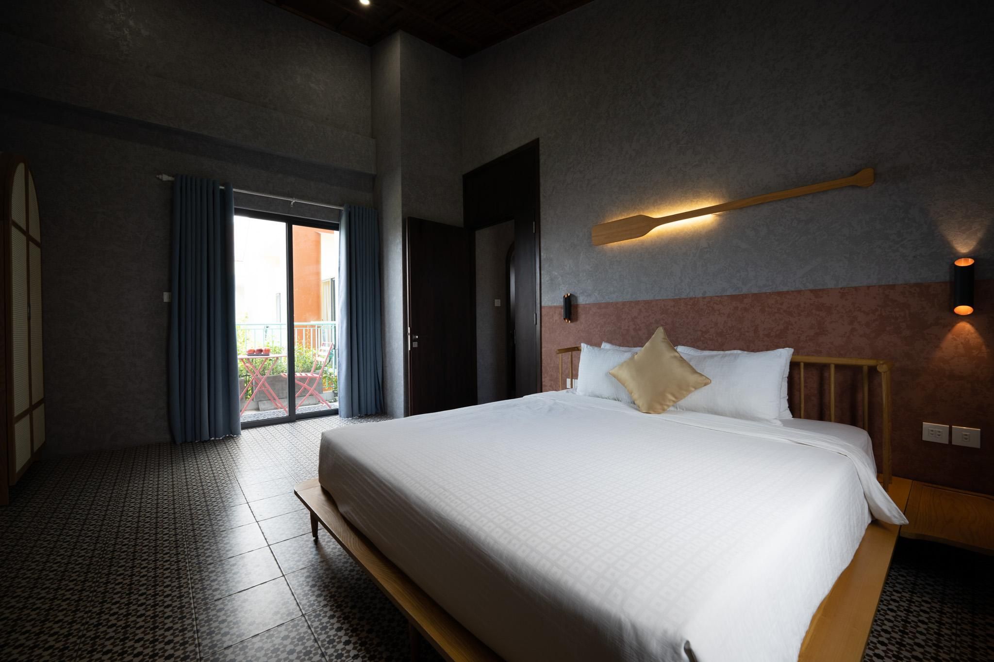 Family Connecting Rooms with Balcony