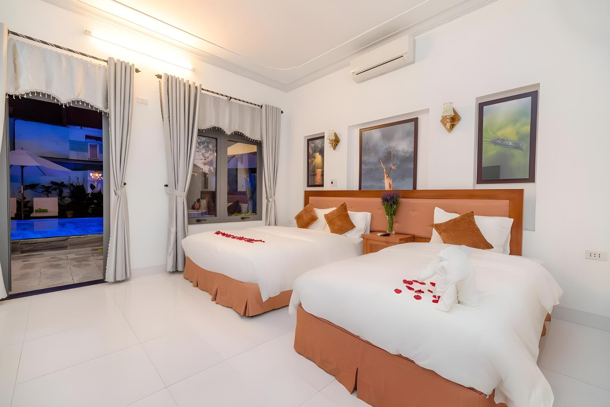 Triple Room with Pool View