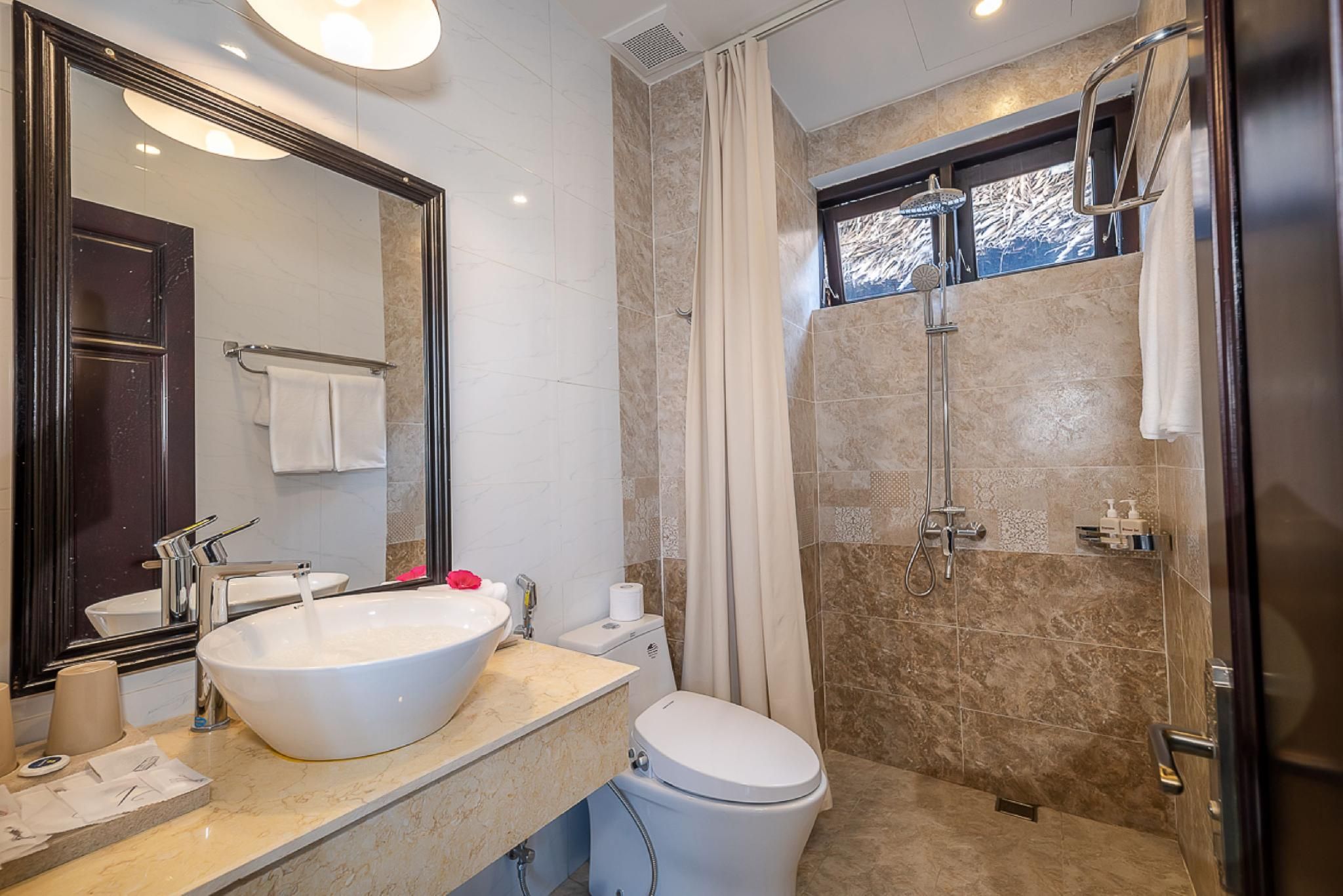 Hoi An Riverside Garden Villa Deluxe Twin Room with Garden View 3