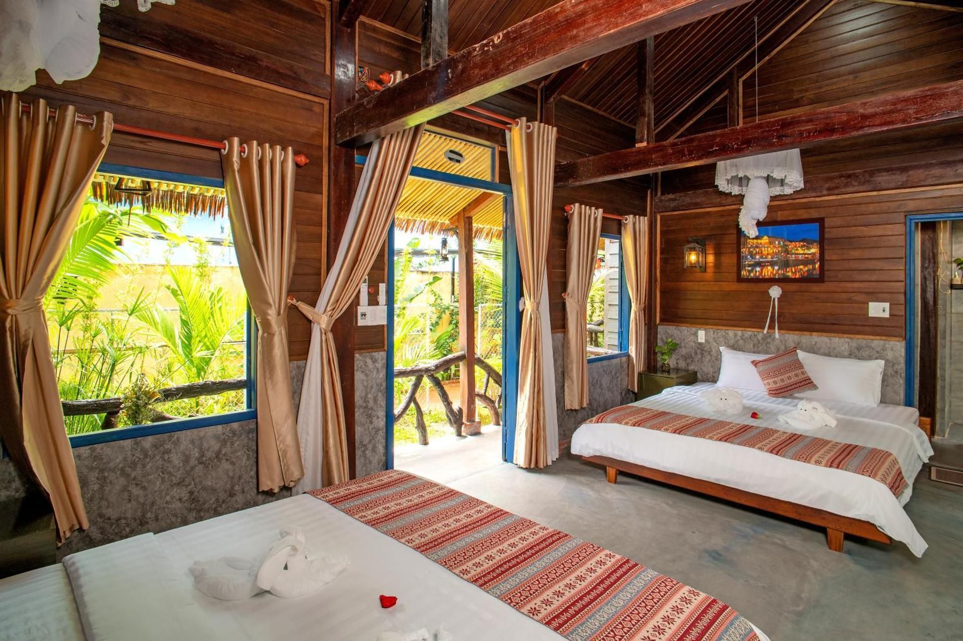 Deluxe Family Room