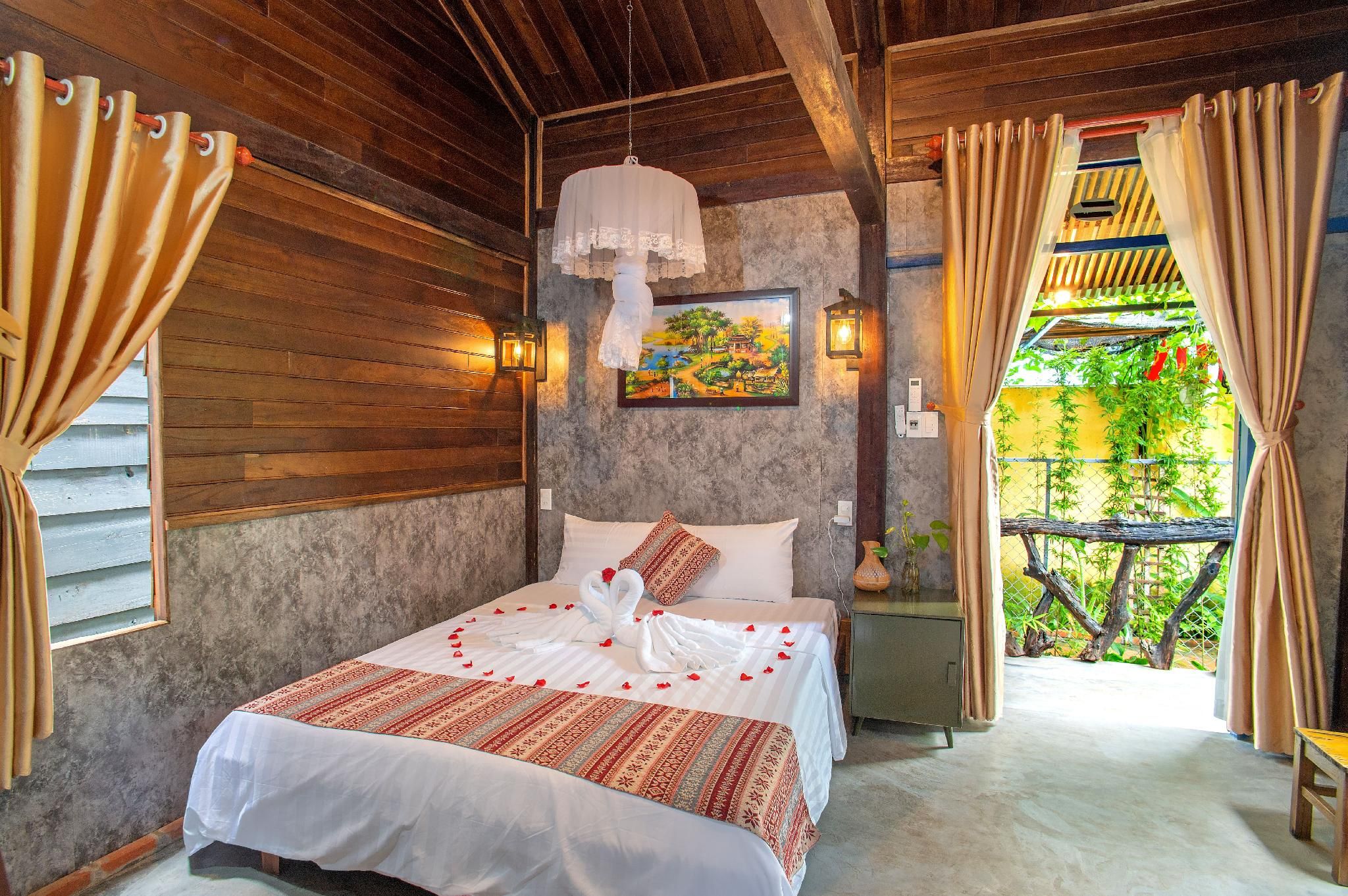 Queen Room