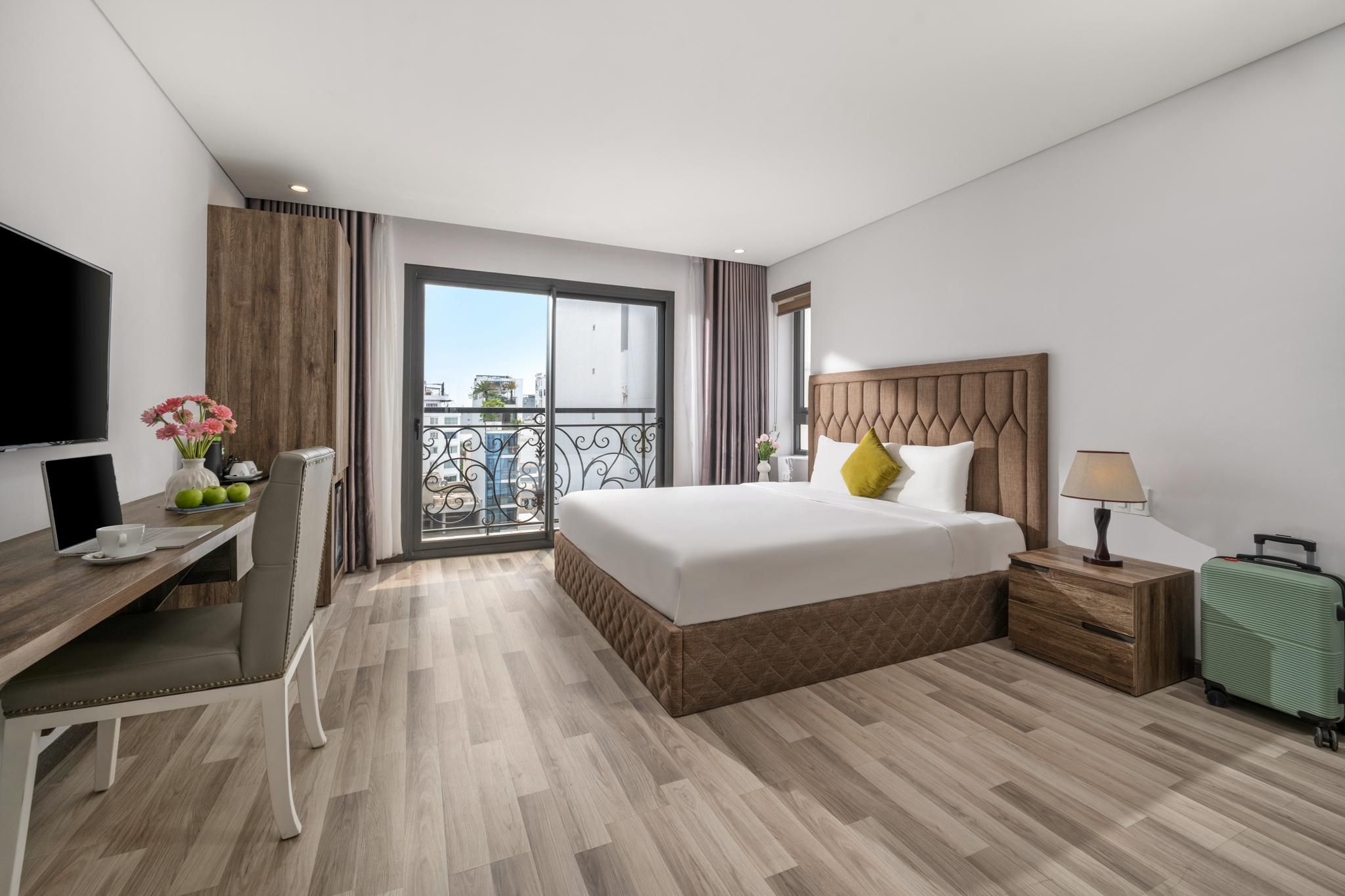 Deluxe Double with Balcony