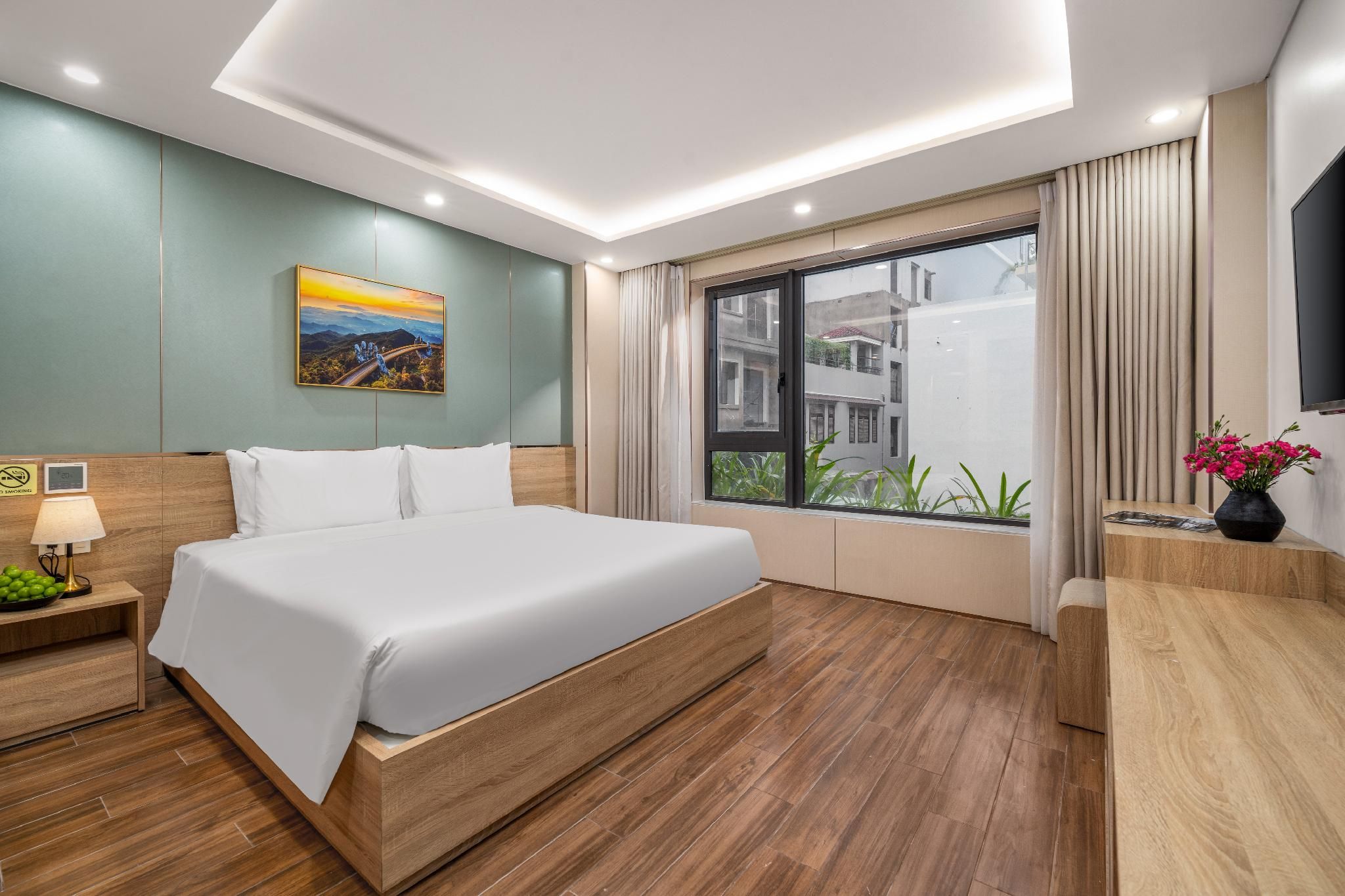 Superior King Bed
