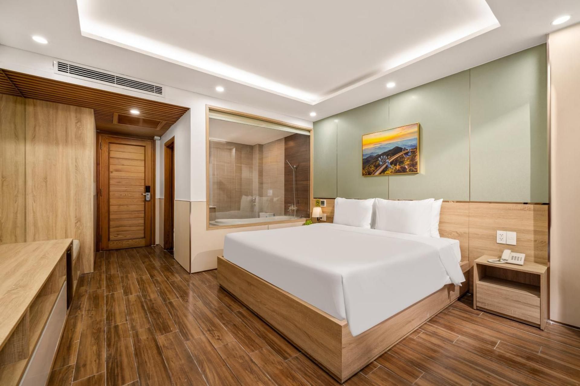 Deluxe Double Room with Bath