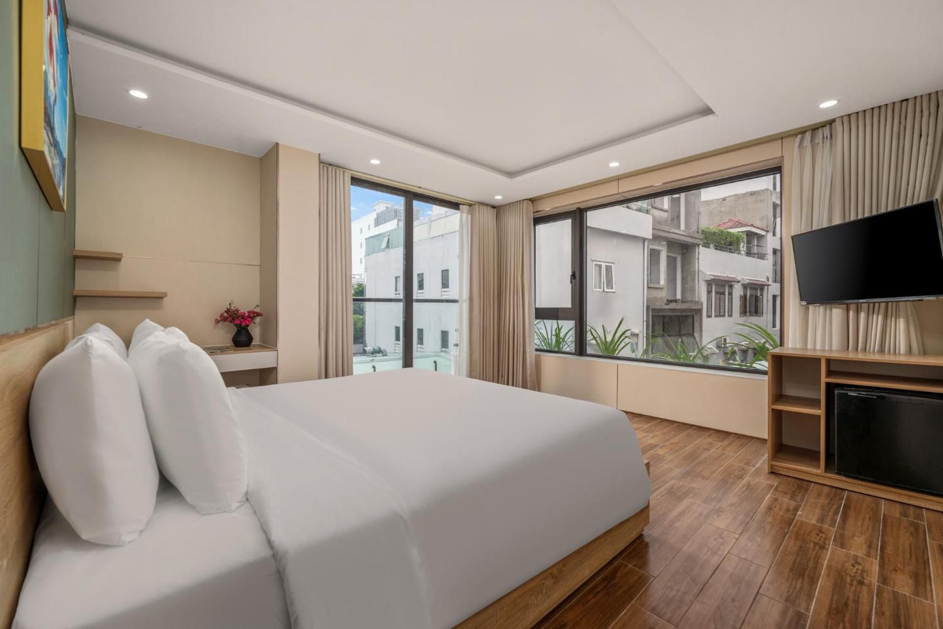 Deluxe Double Room with Balcony