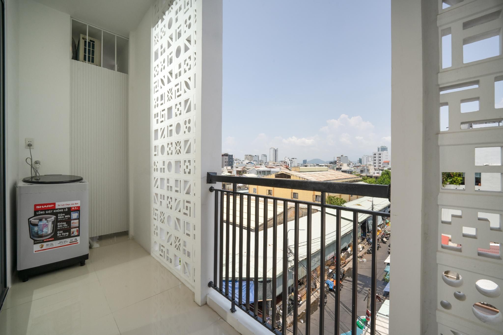 Studio with Balcony