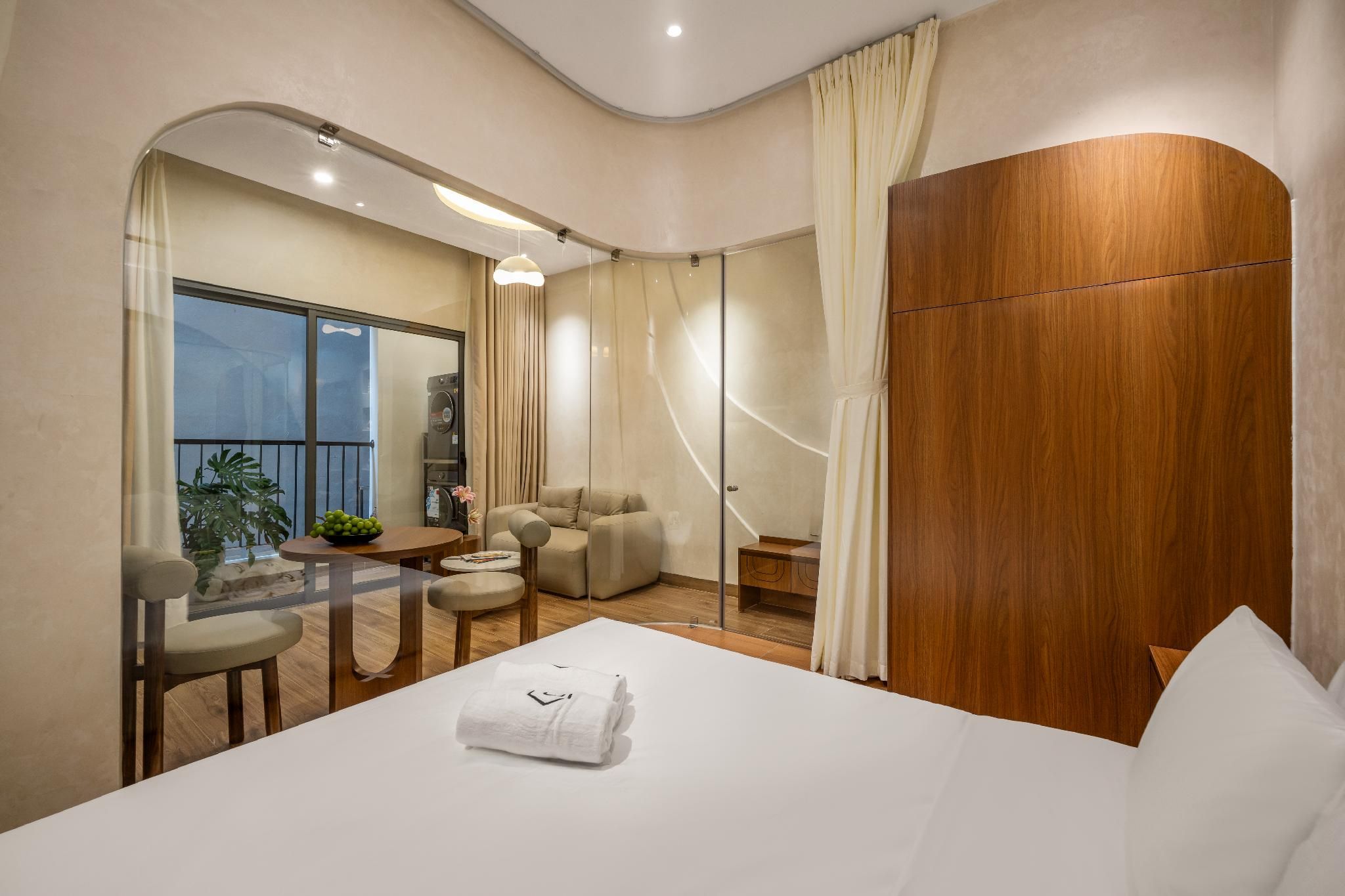 1-Bedroom Apartment 1 with Balcony