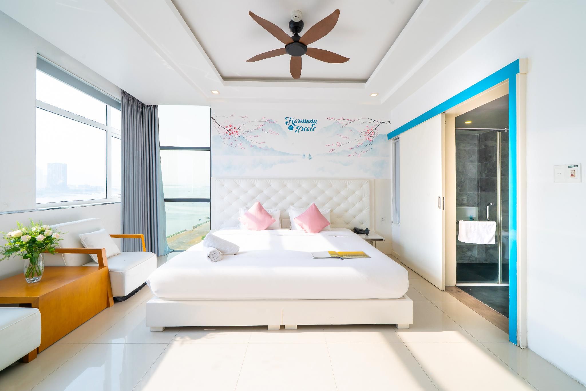 Deluxe Twin River View