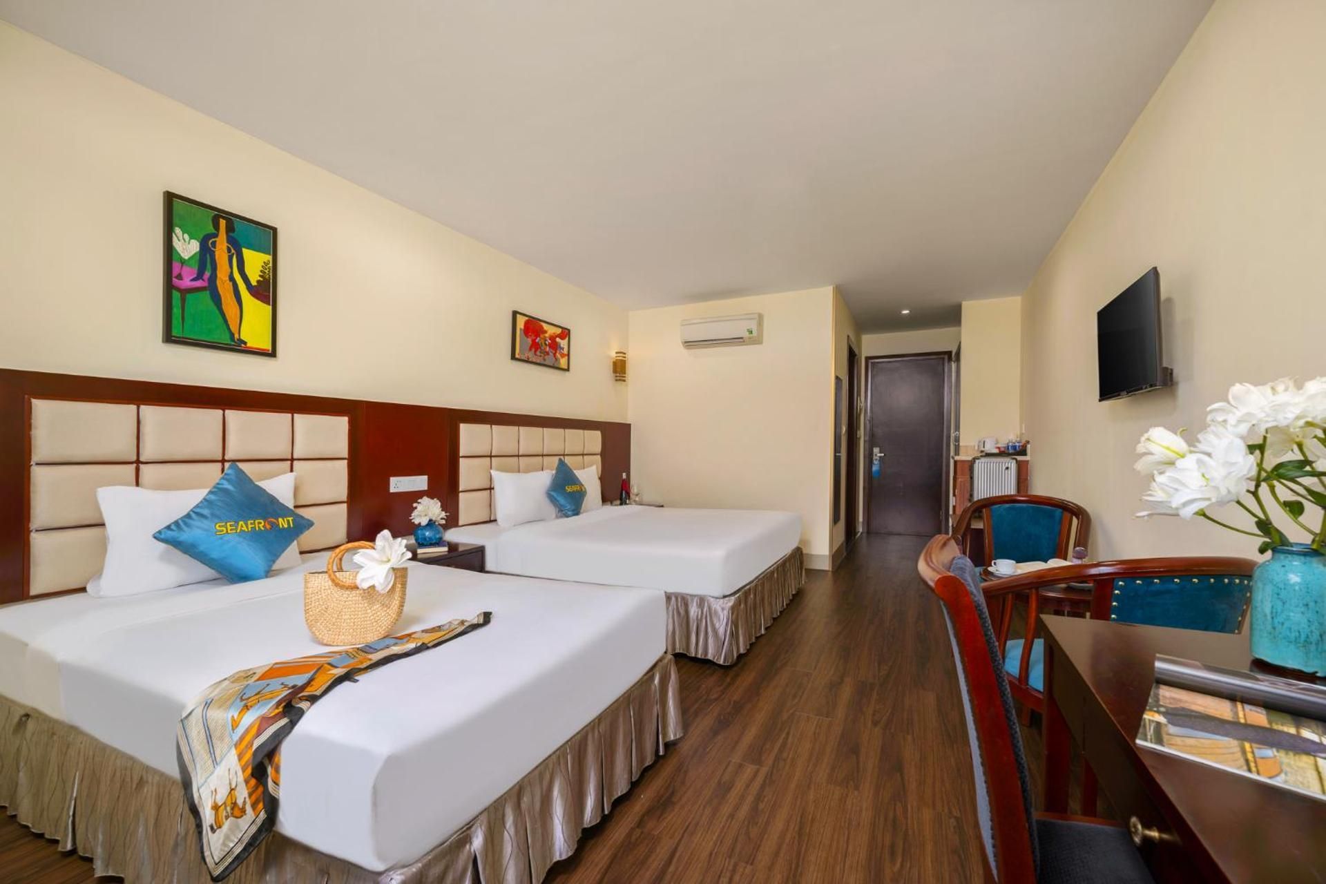 Sea Front Apartment & Spa Da Nang Deluxe Triple Room with Sea View 2