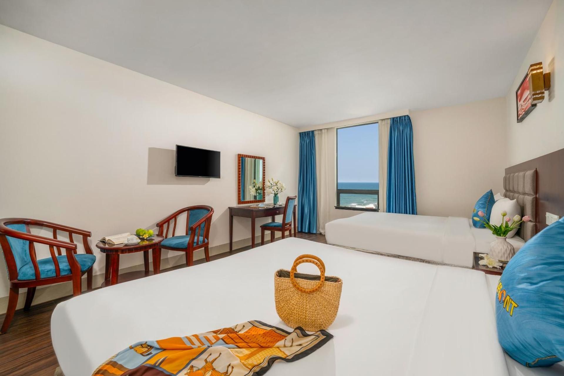 Superior Twin Room with Sea View