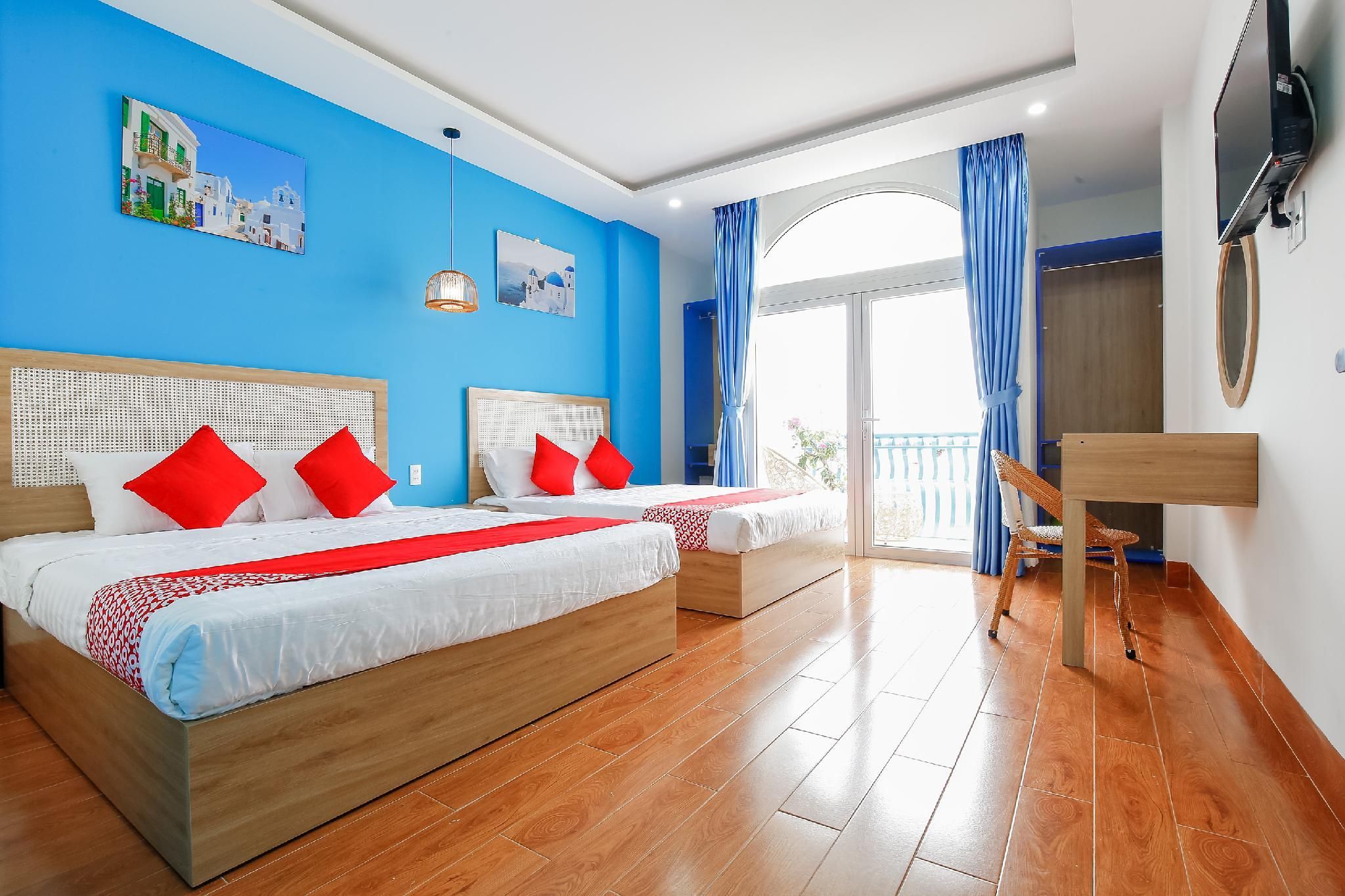 Deluxe Family Room