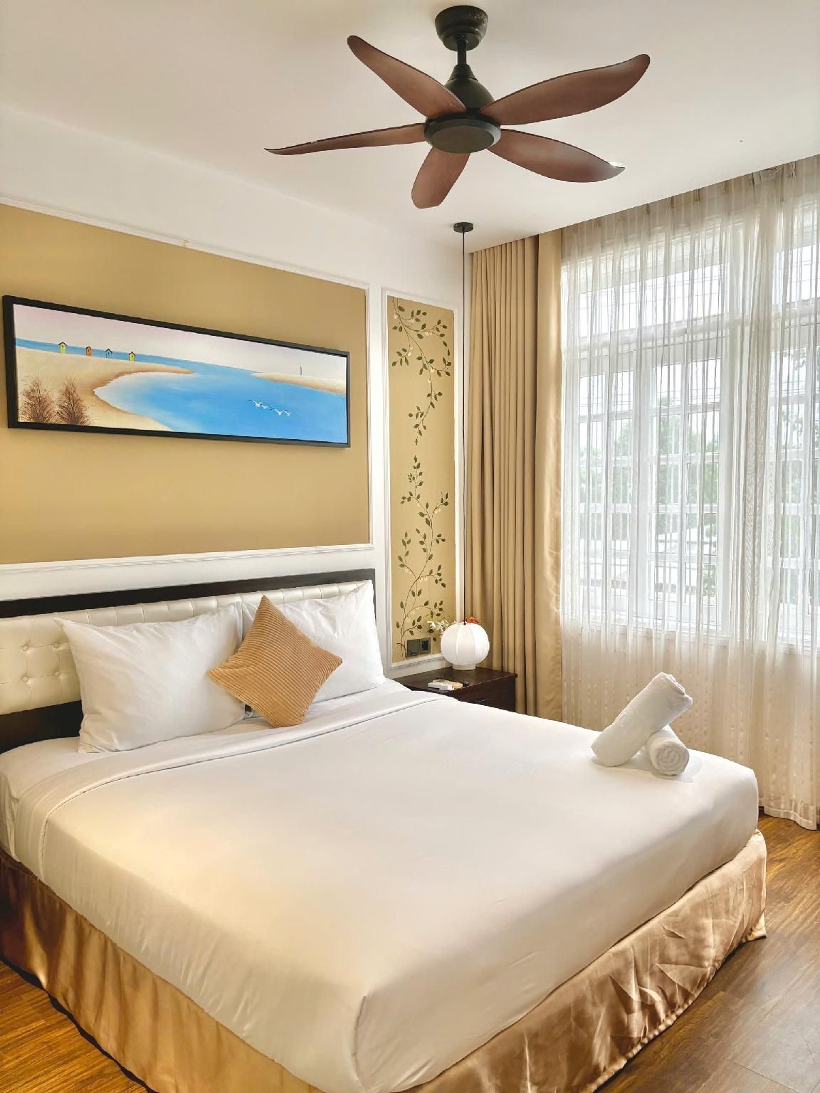 Superior King Studio