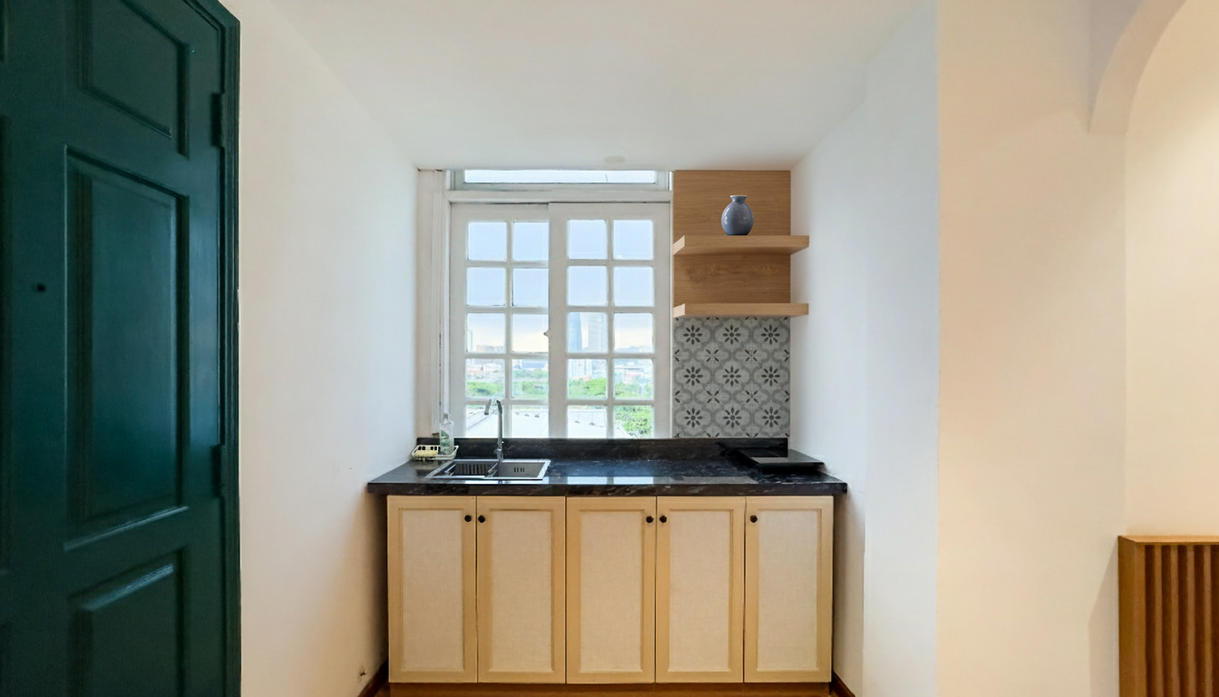 Deluxe King Studio City View