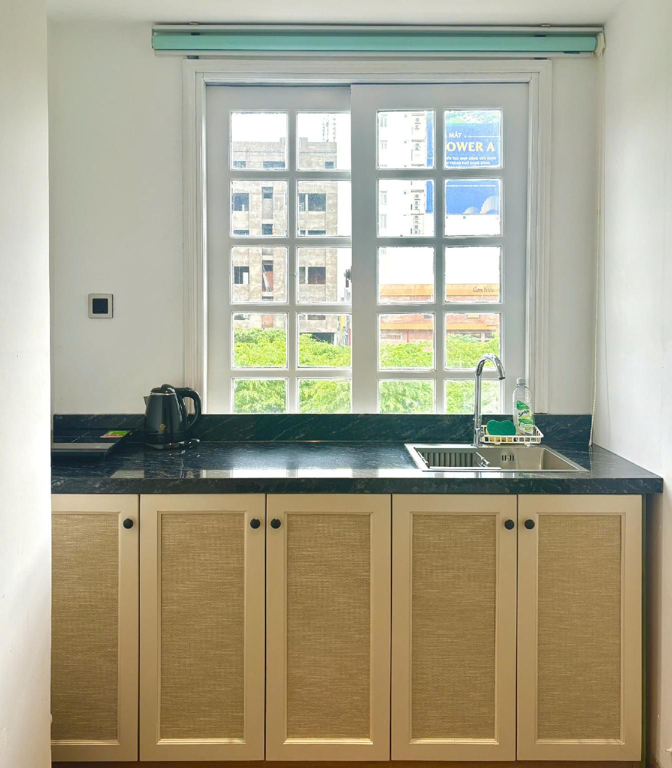 Superior King Studio