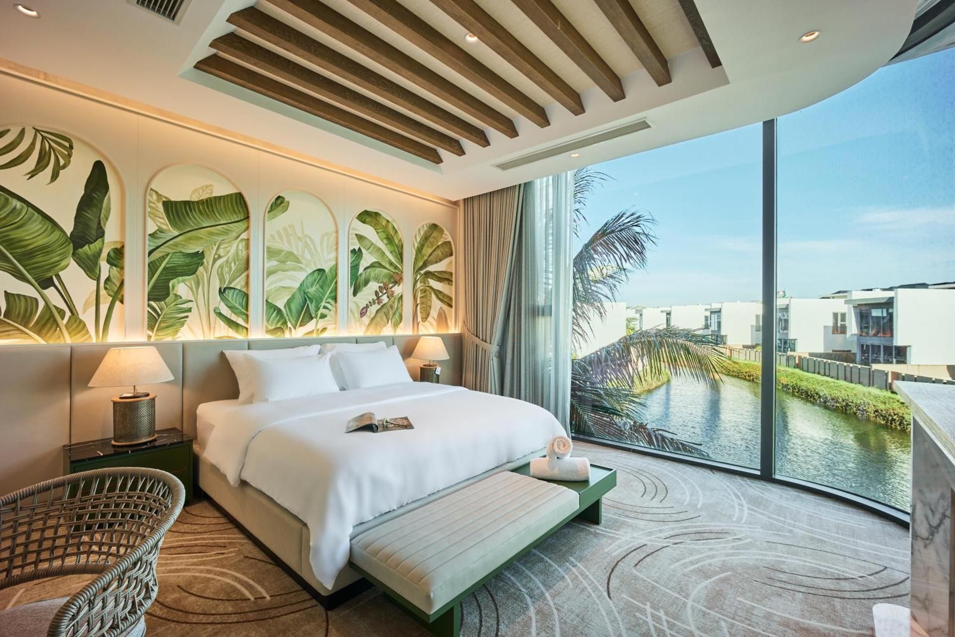 Suite with River View