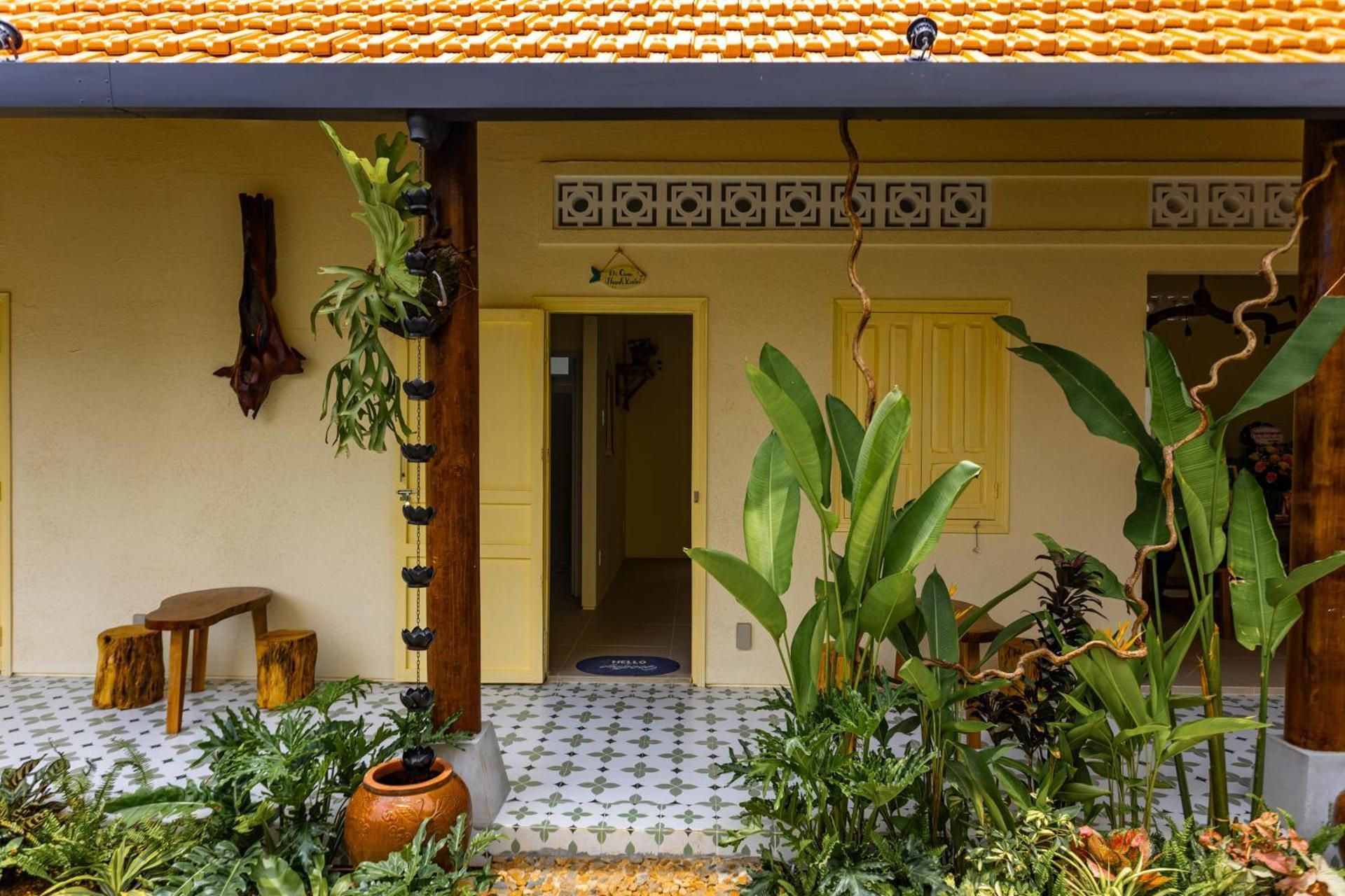 Standard quadruple garden view