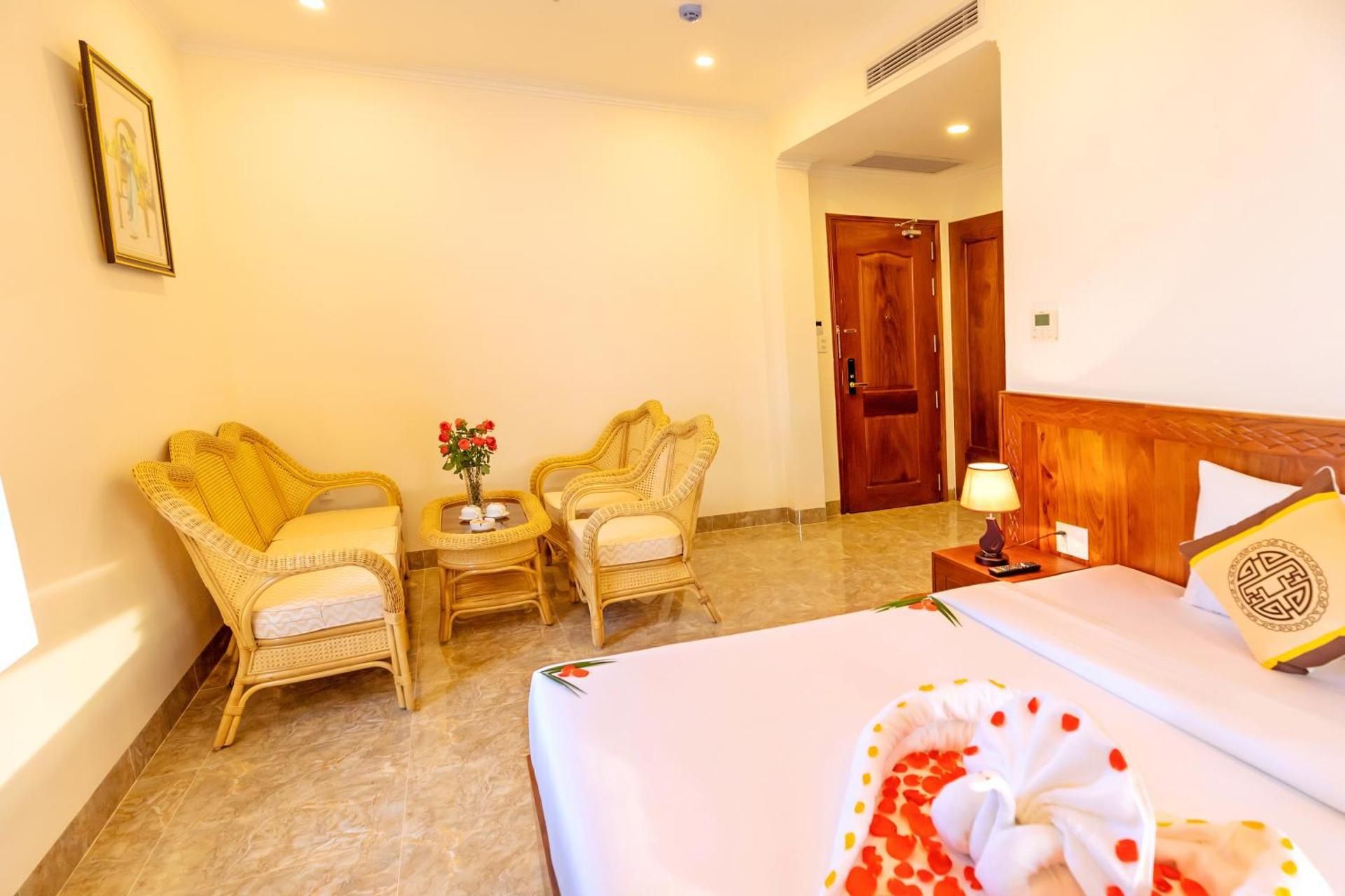 Deluxe King Suite