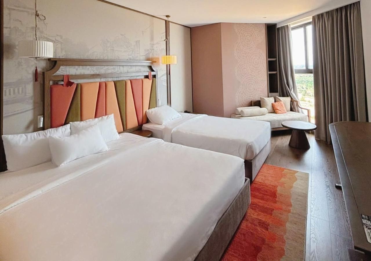 Deluxe Triple Room with Sea View