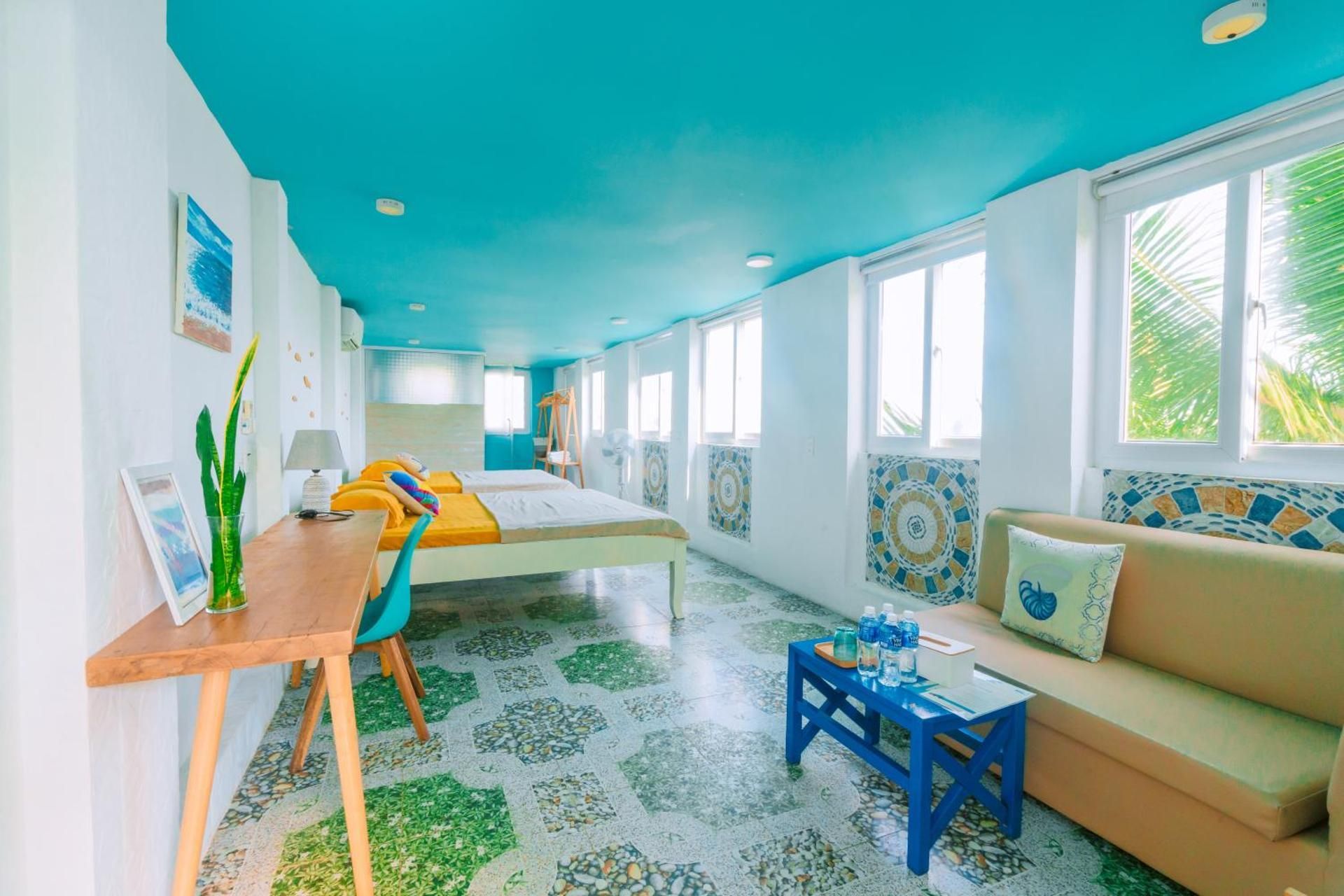 Quadruple Room with Sea View