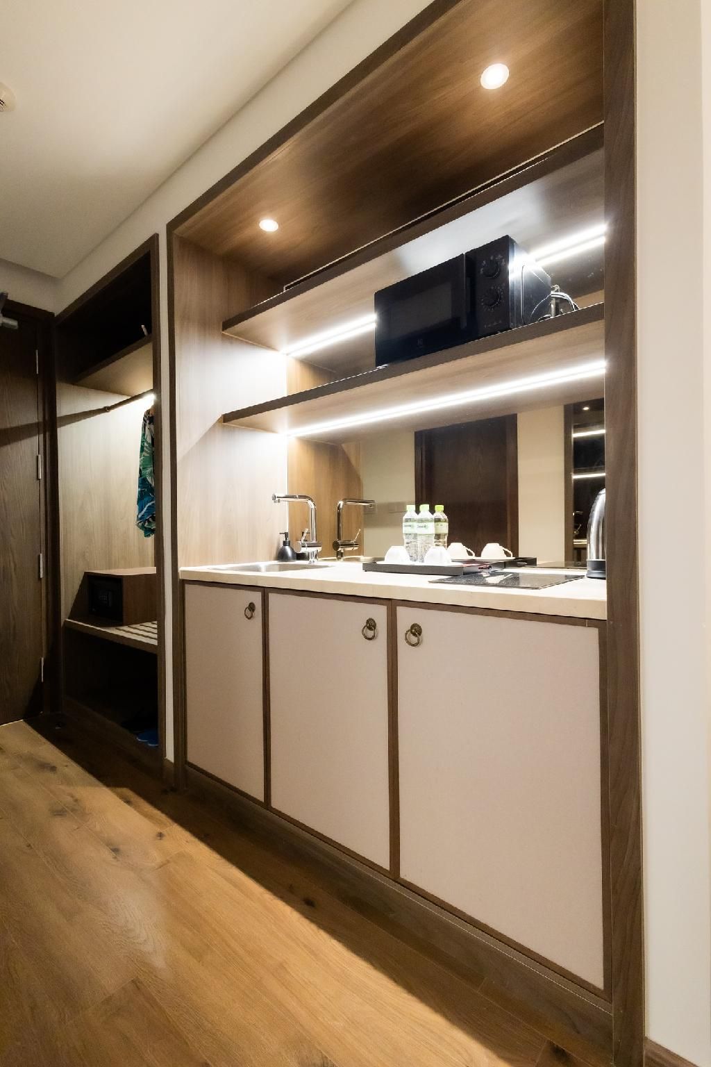 Executive Deluxe Twin Room - Non-Smoking
