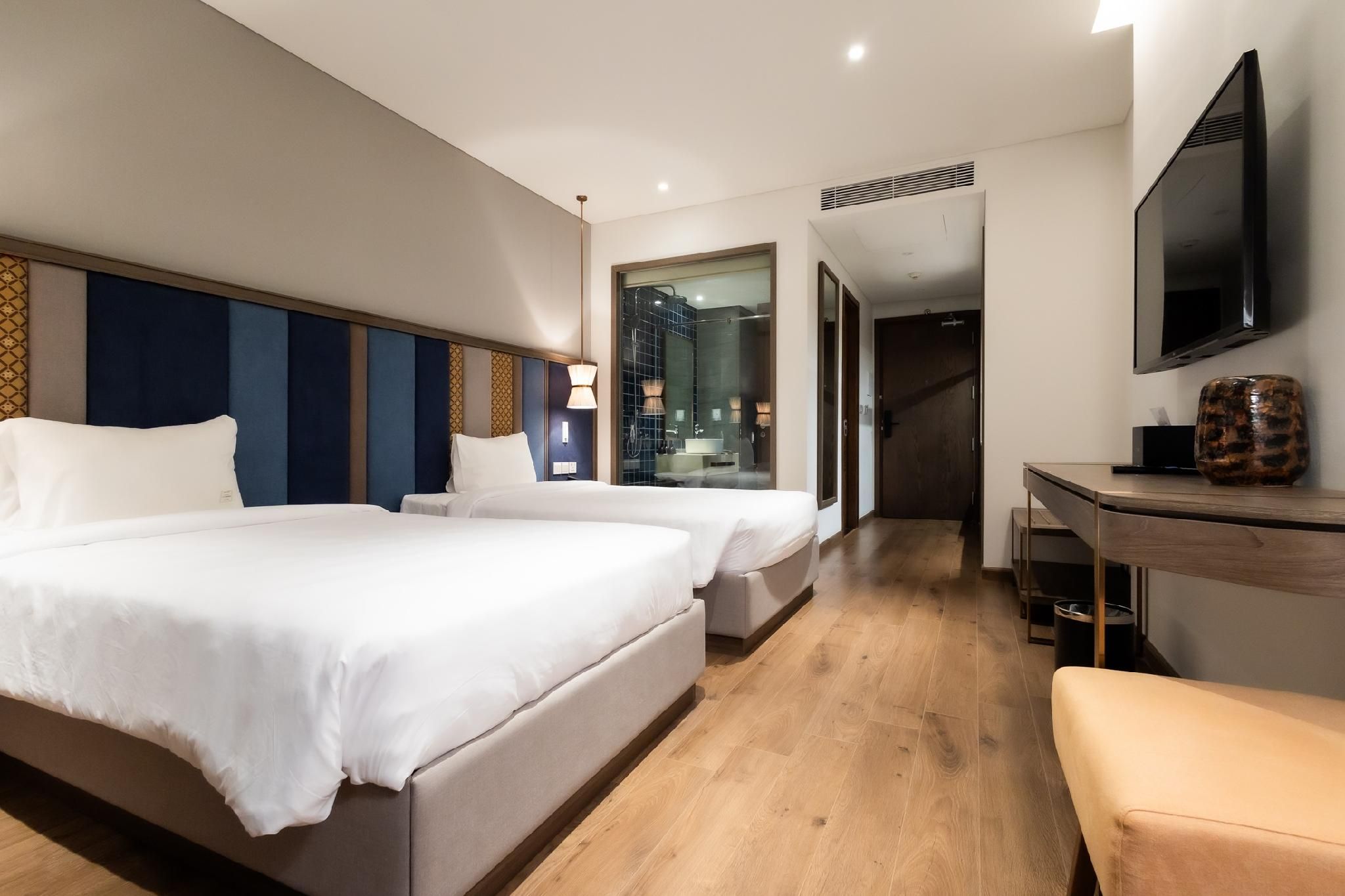 Executive Deluxe Twin Room - Non-Smoking