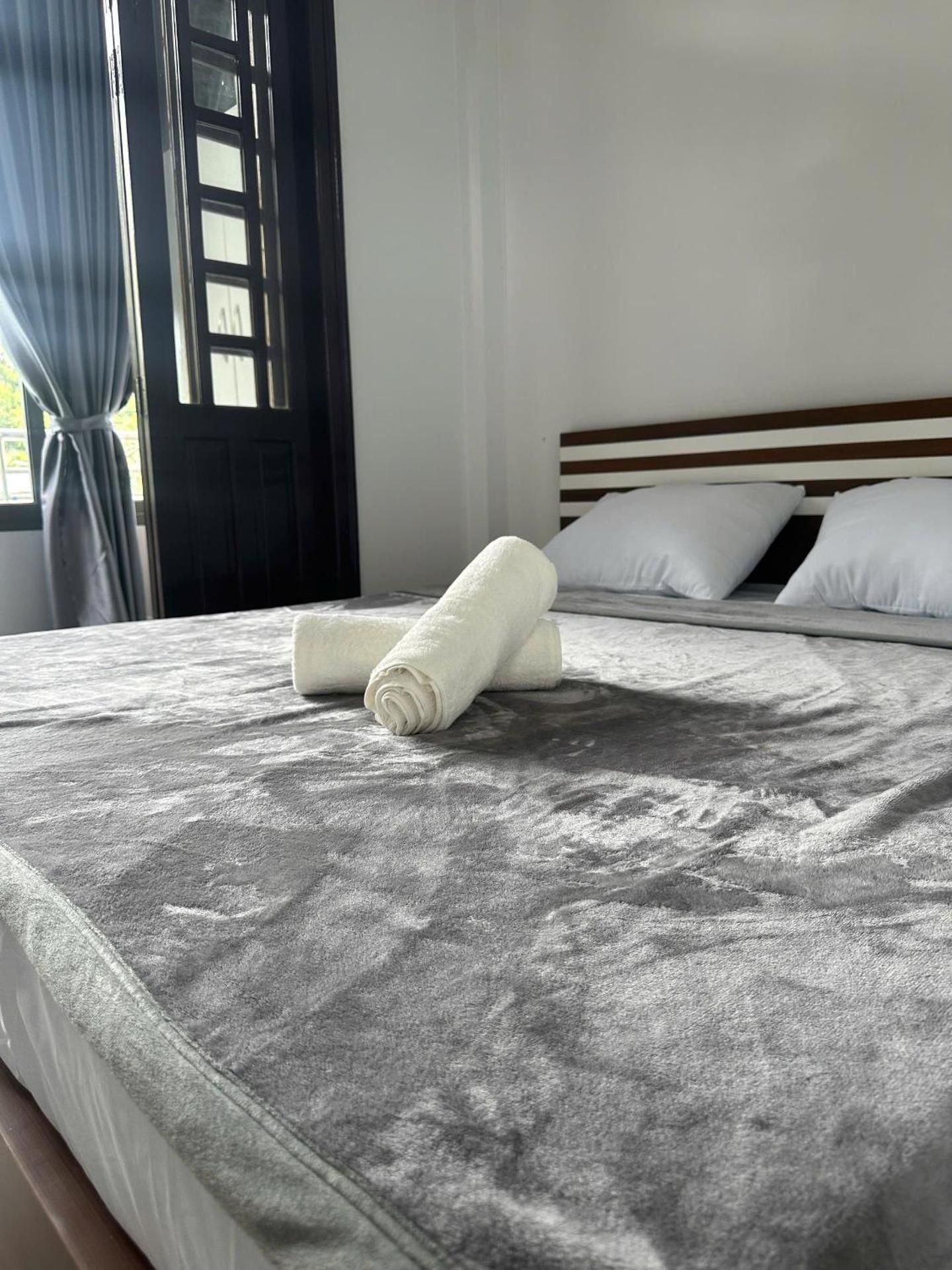 Deluxe Double or Twin Room with City View
