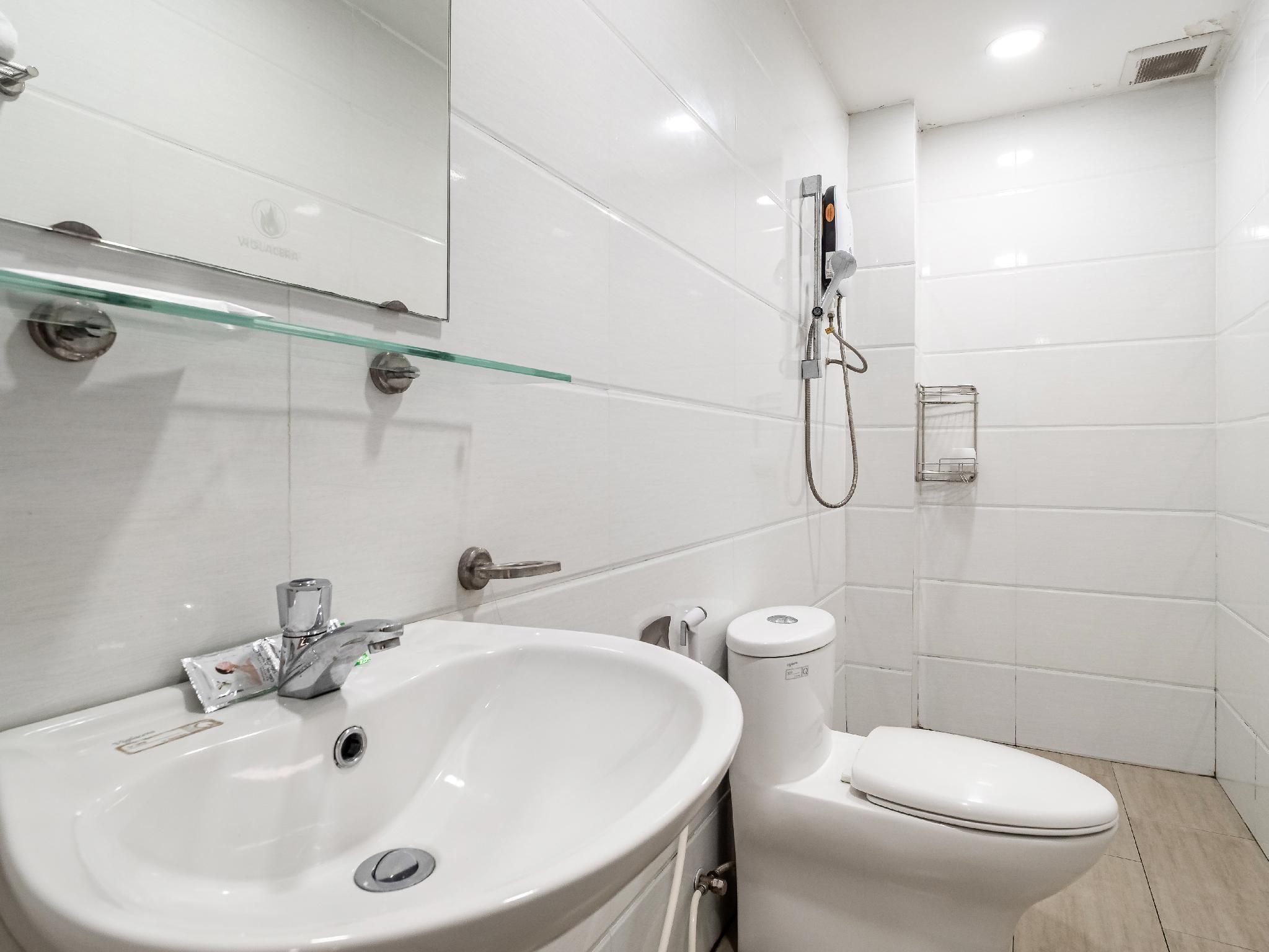 1 Bedroom 1 Bathroom