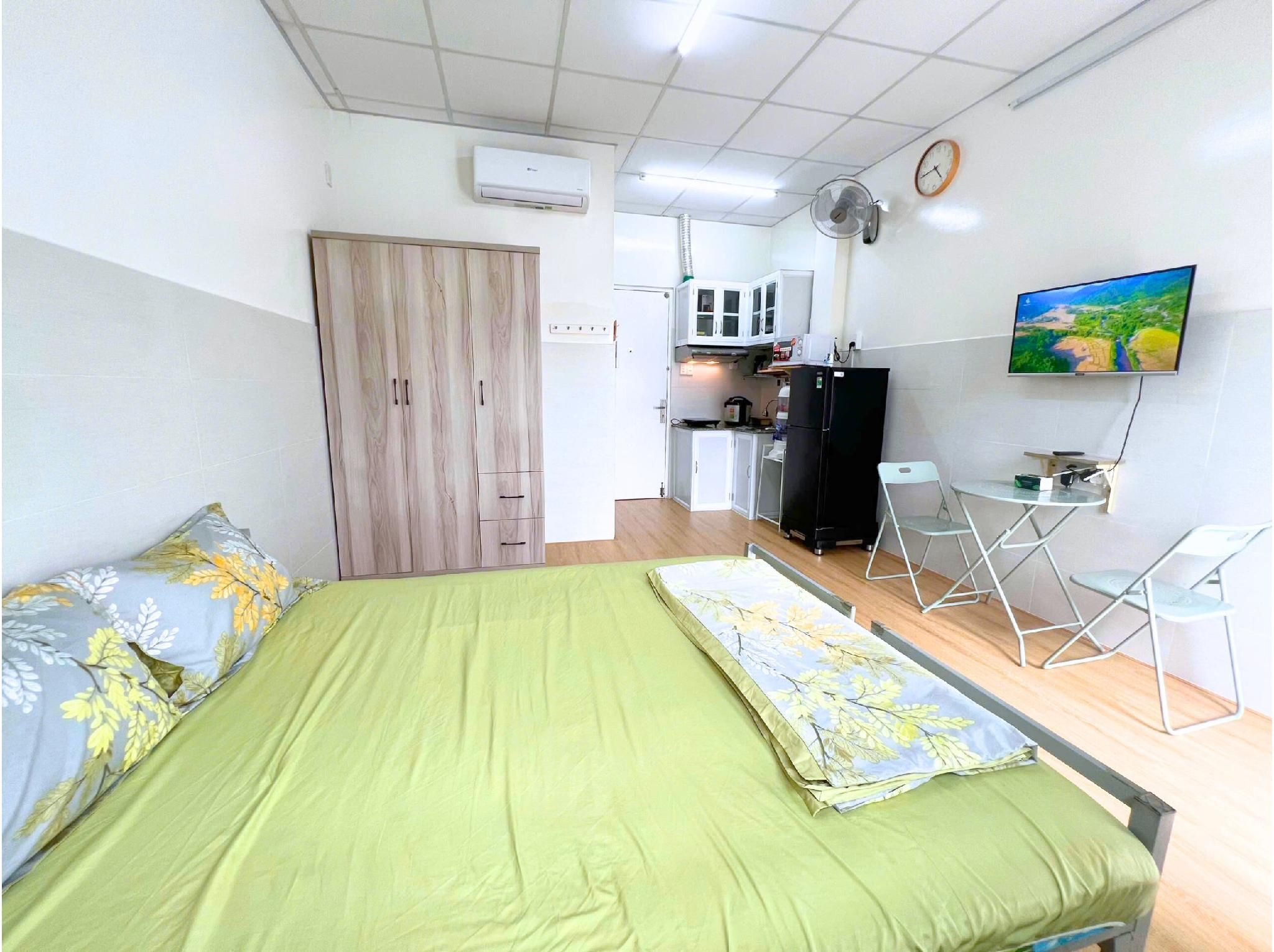 Standard - 1 Double Bed with Balcony