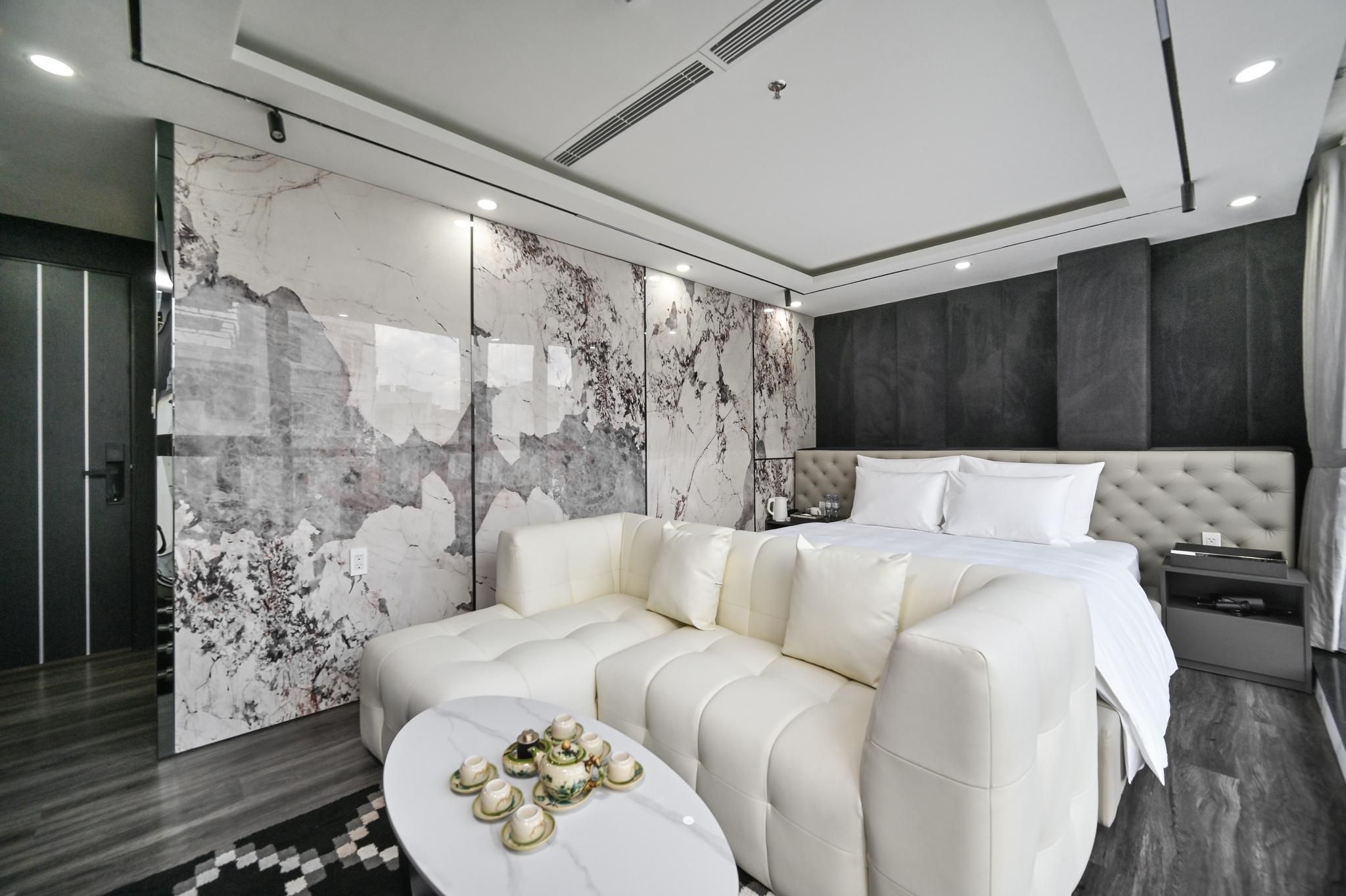 Suite Double City View
