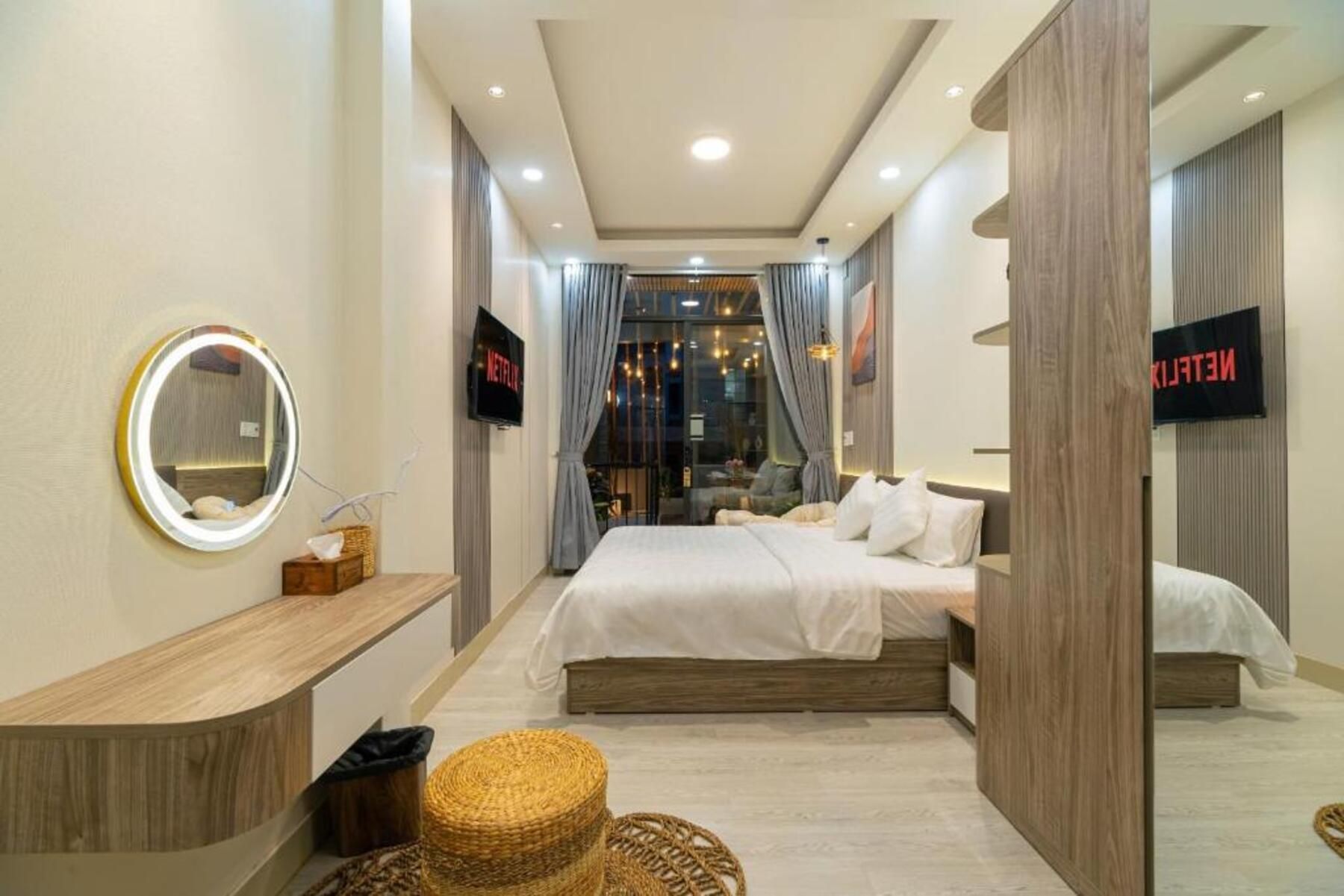 Studio with Terrace