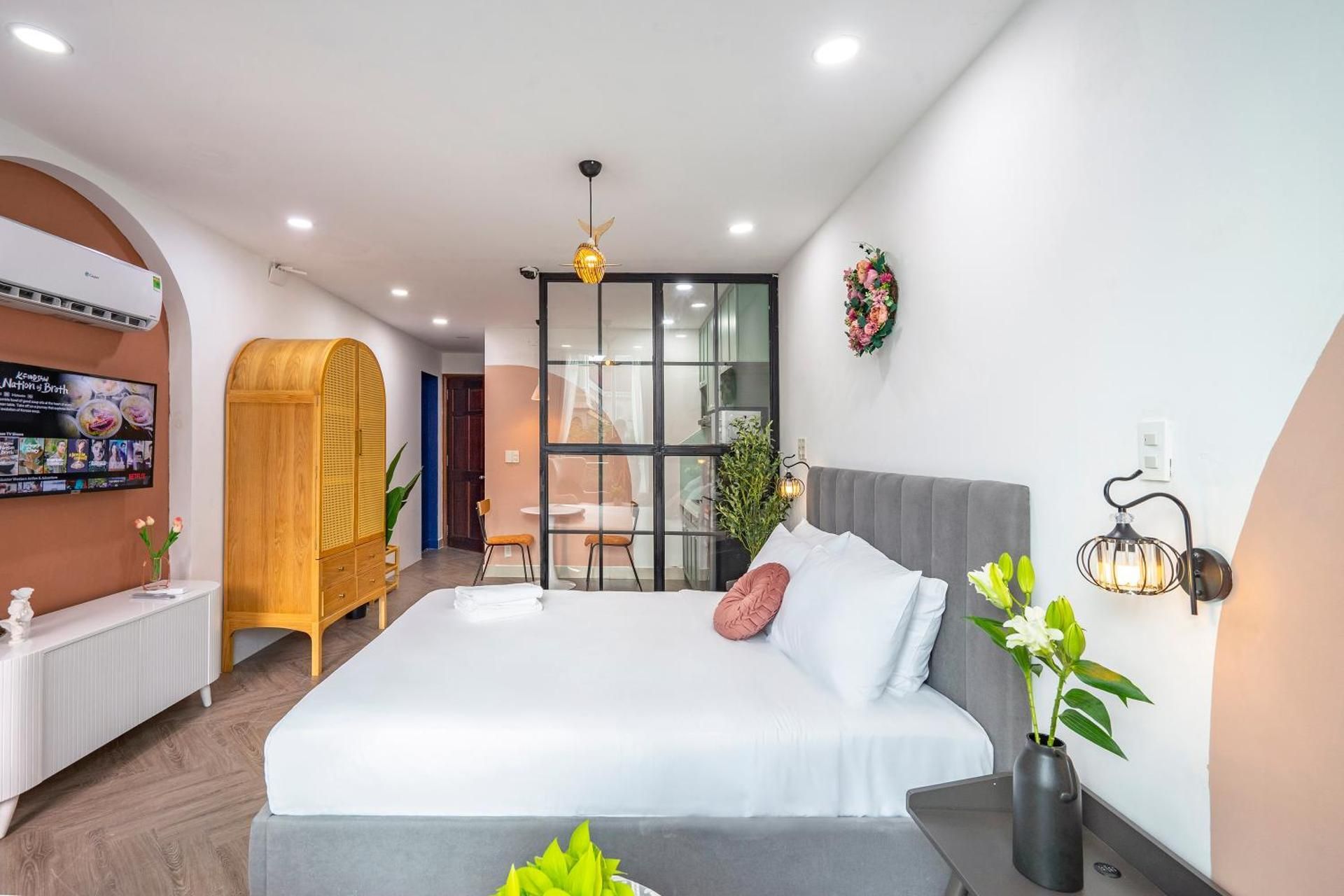 Apartment with Balcony