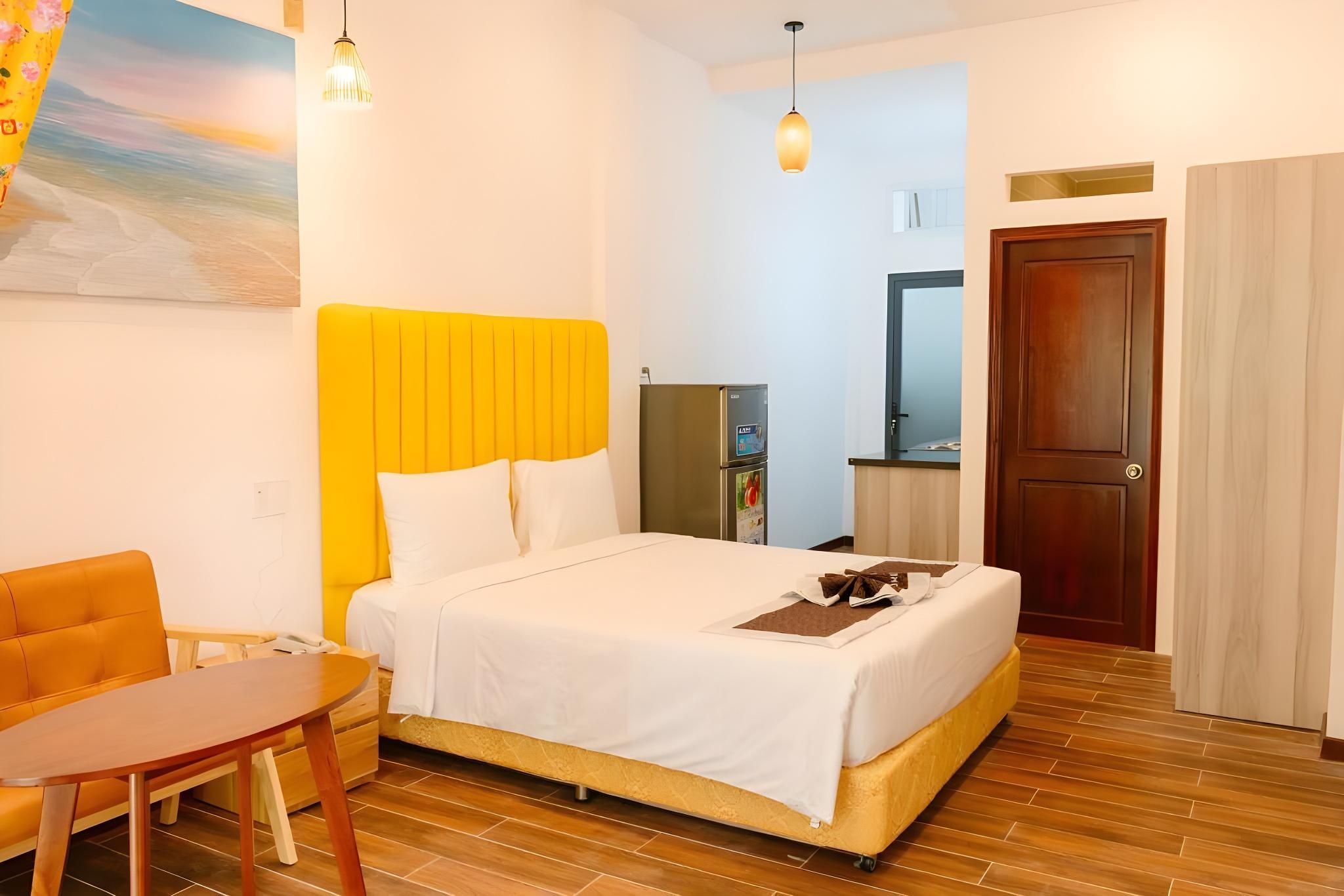 Deluxe Double Room with Bathtub